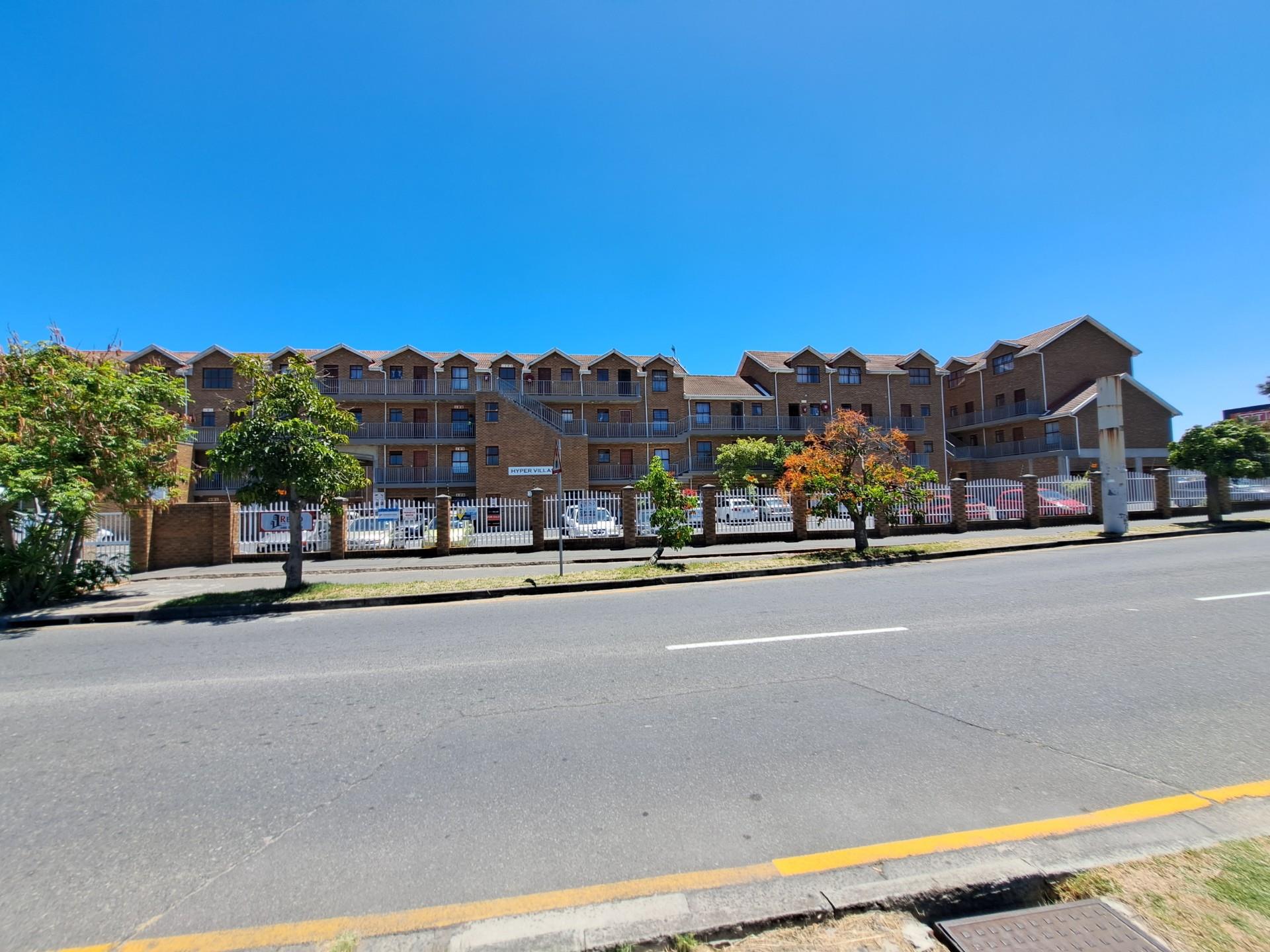 2 Bedroom Duplex Apartment in Brackenfell