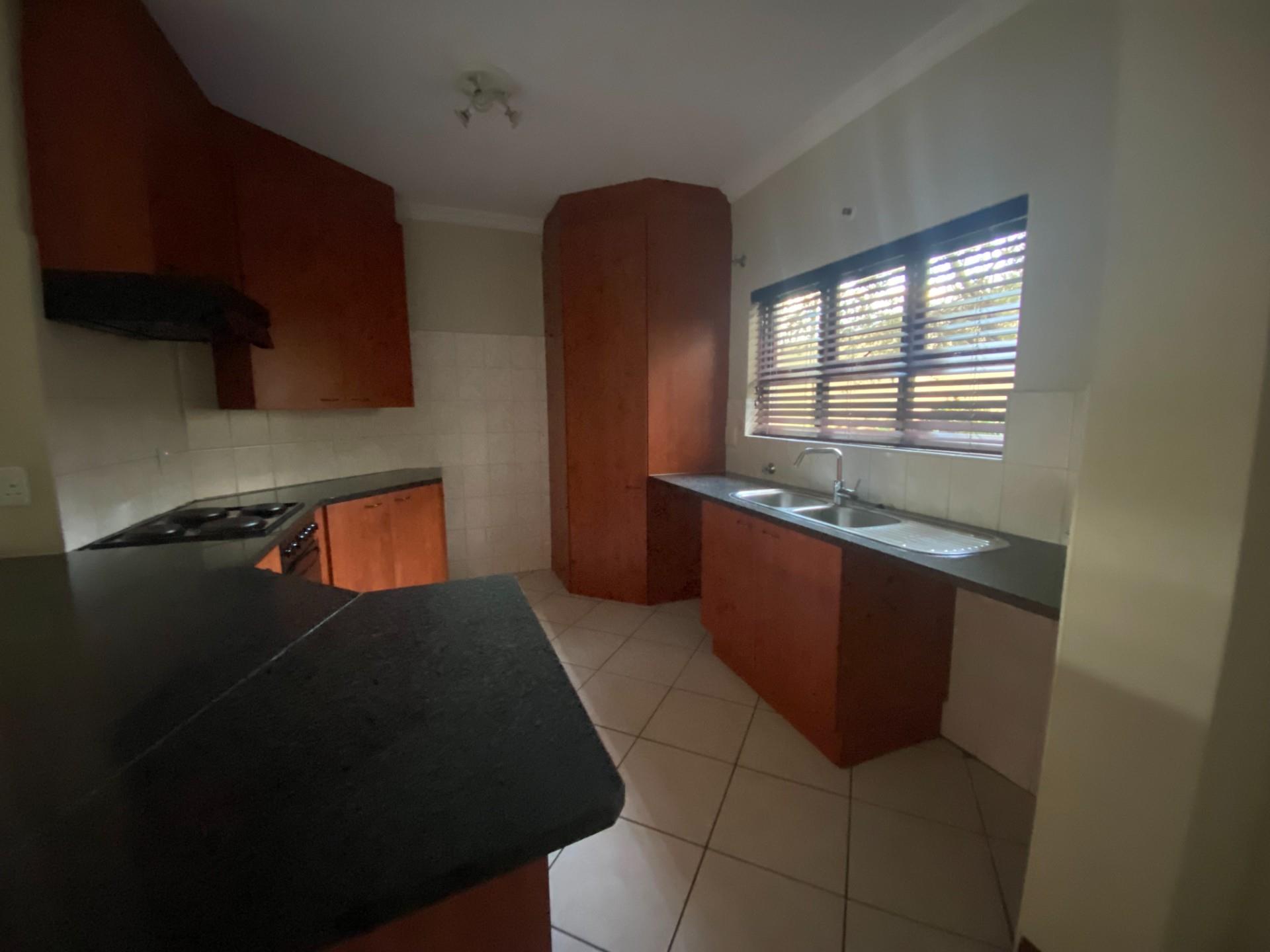 Ground Floor Apartment To Rent in Bryanston, Sandton