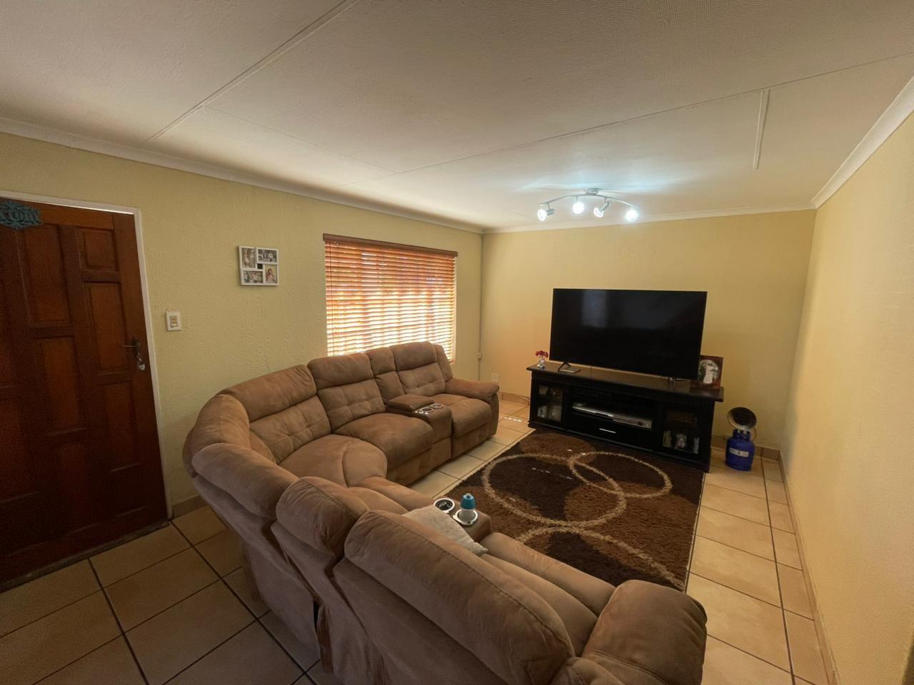 Townhouse for sale in Helderkruin, Roodepoort, 144 m²