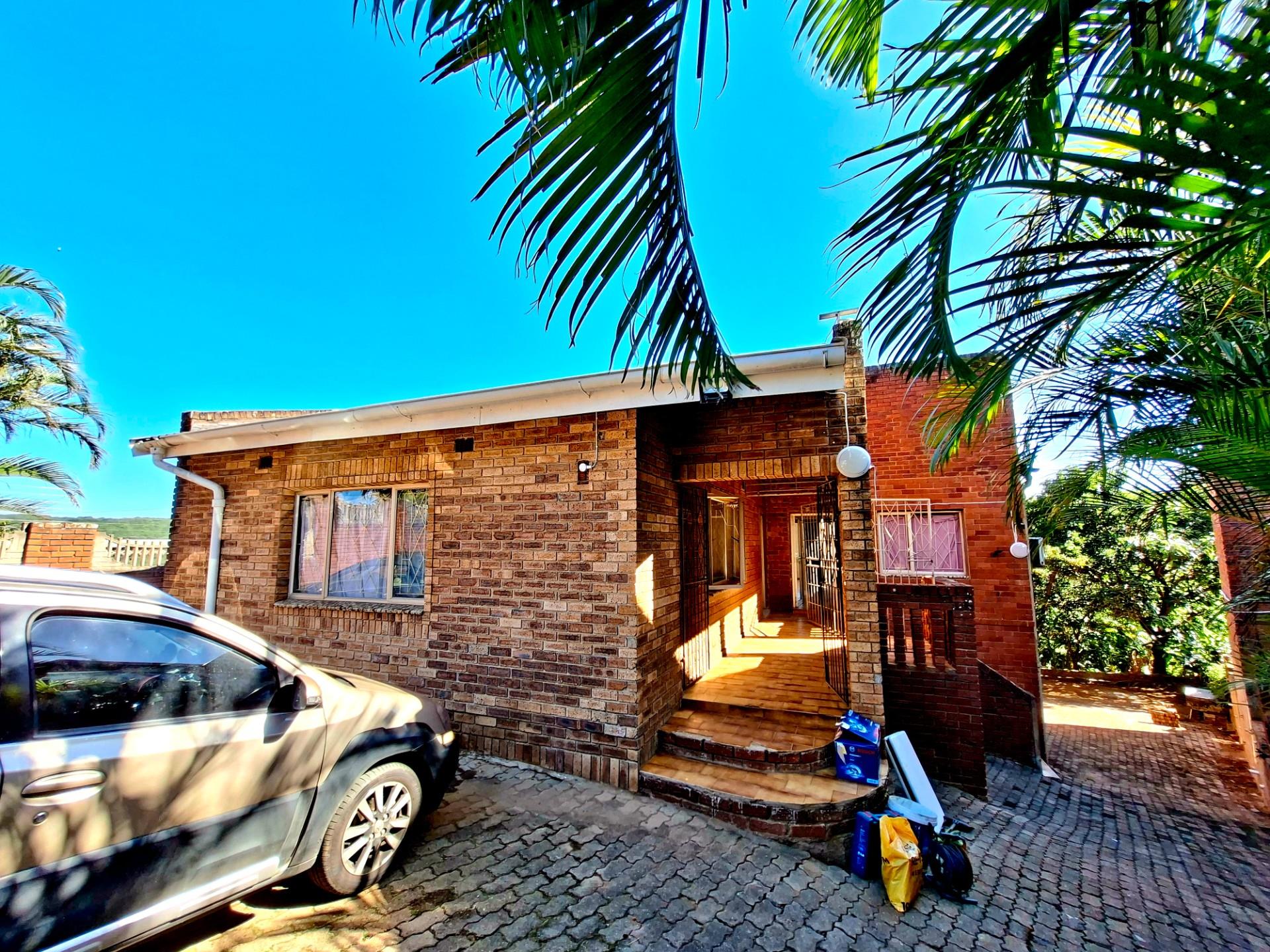 Spacious 3 bedroom home To Rent in La Mercy, KZN - Pet Friendly