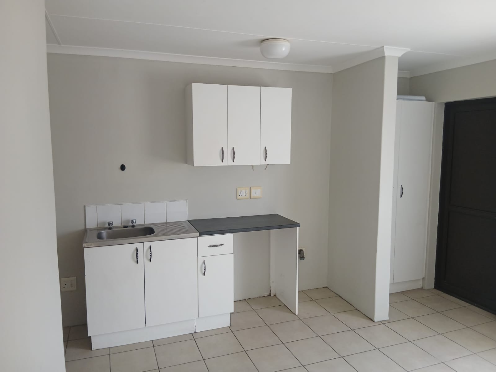 House For Sale in Port Elizabeth Central, Port Elizabeth