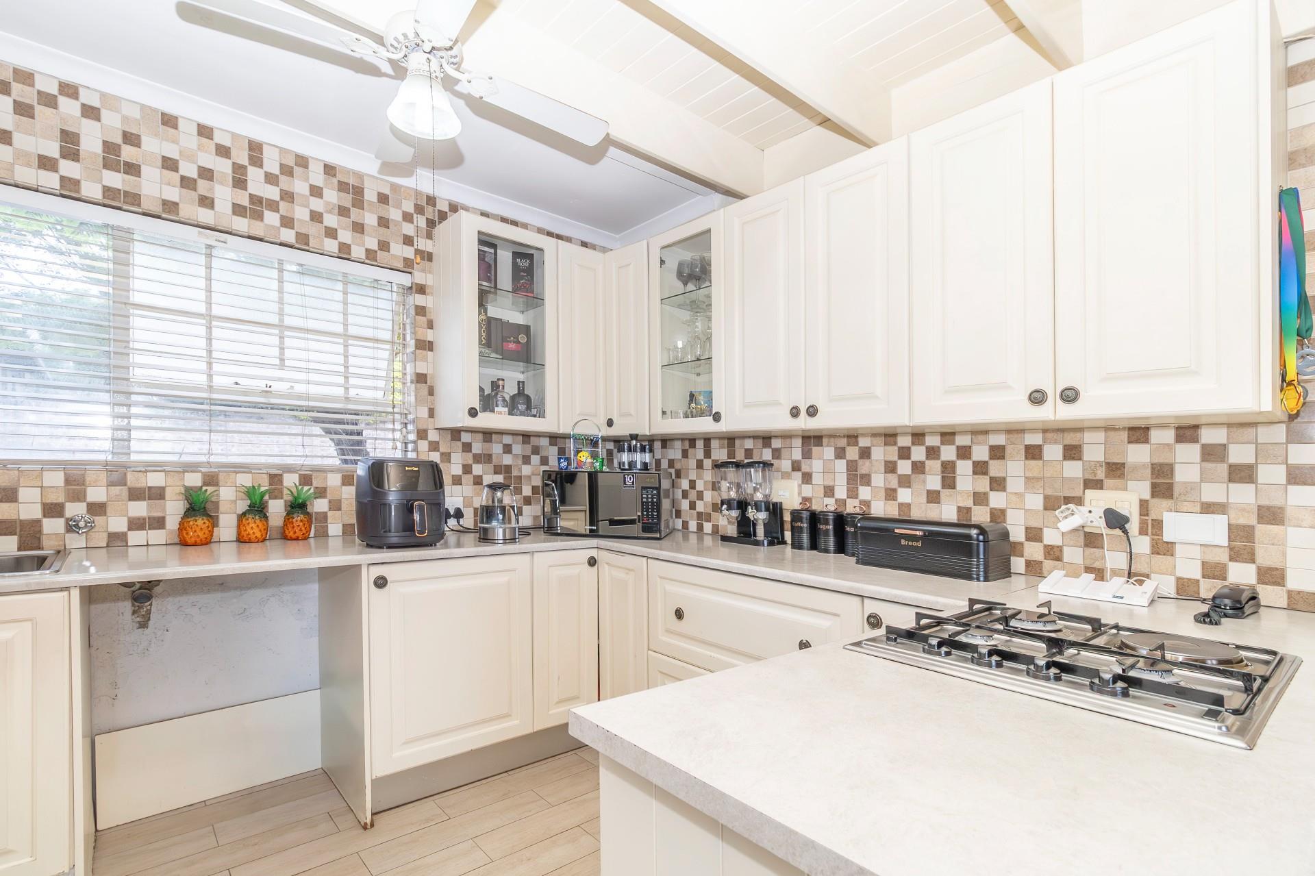 2 Bedroom house For Sale in Kengies, Sandton