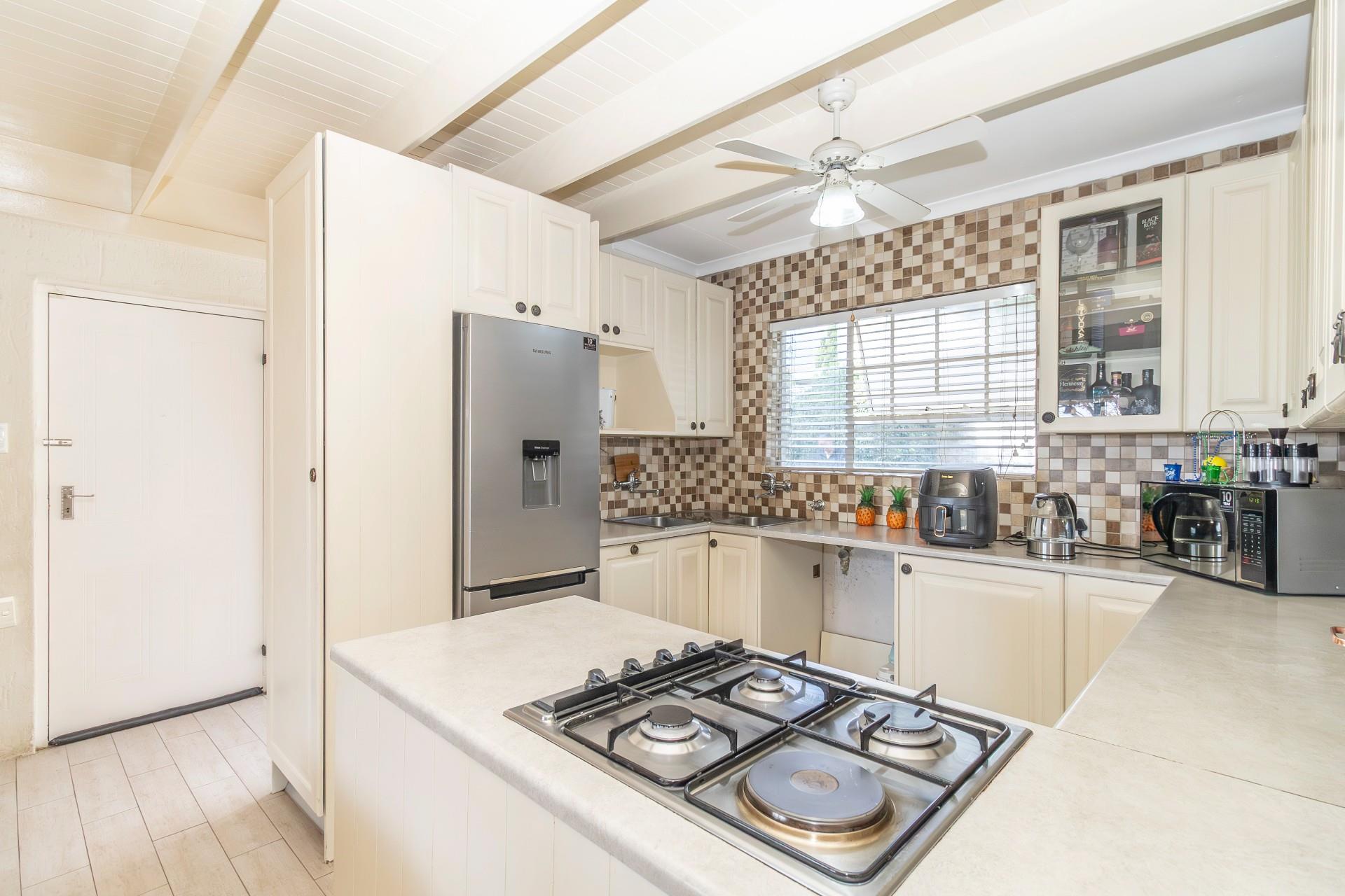 2 Bedroom house For Sale in Kengies, Sandton