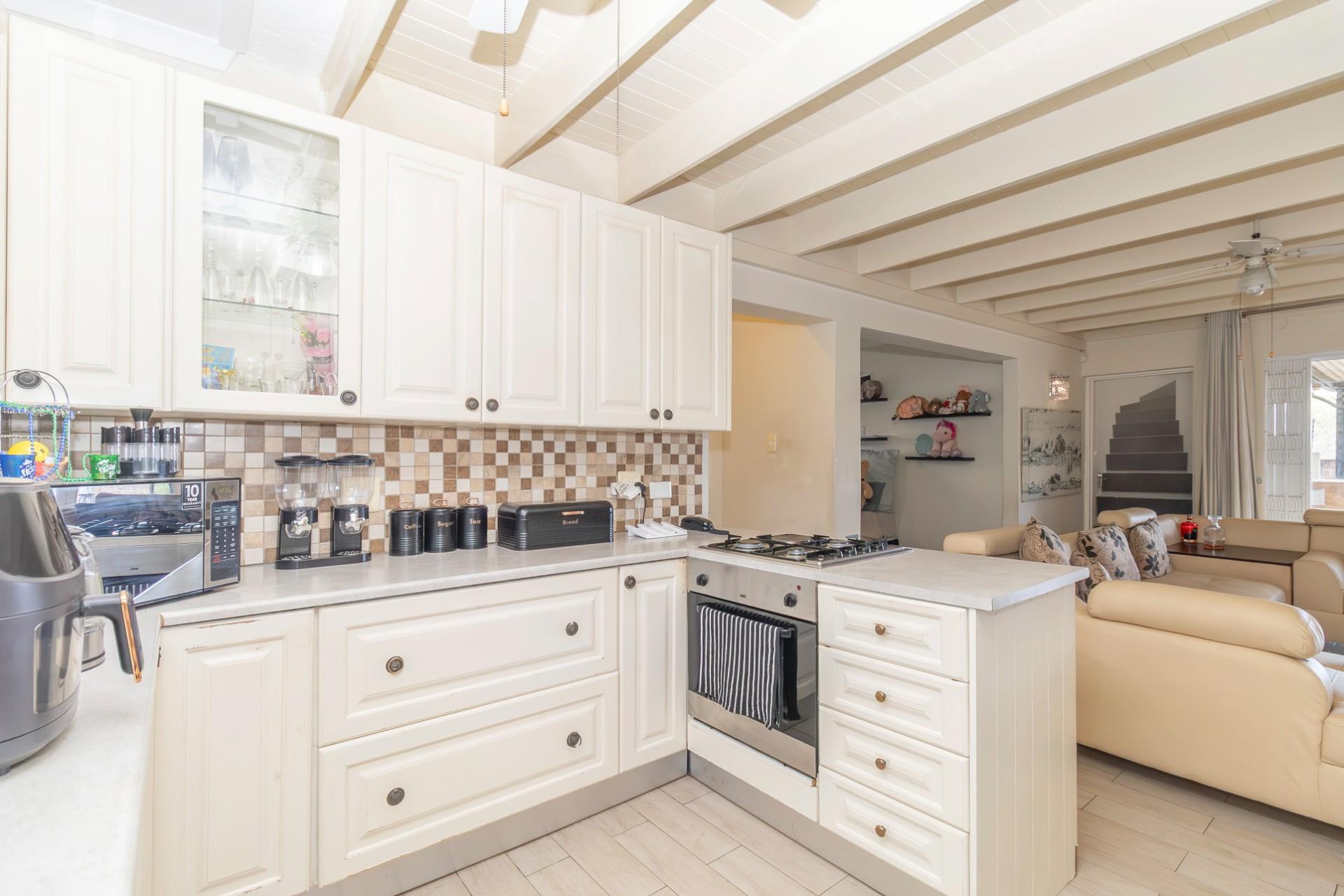 2 Bedroom house For Sale in Kengies, Sandton