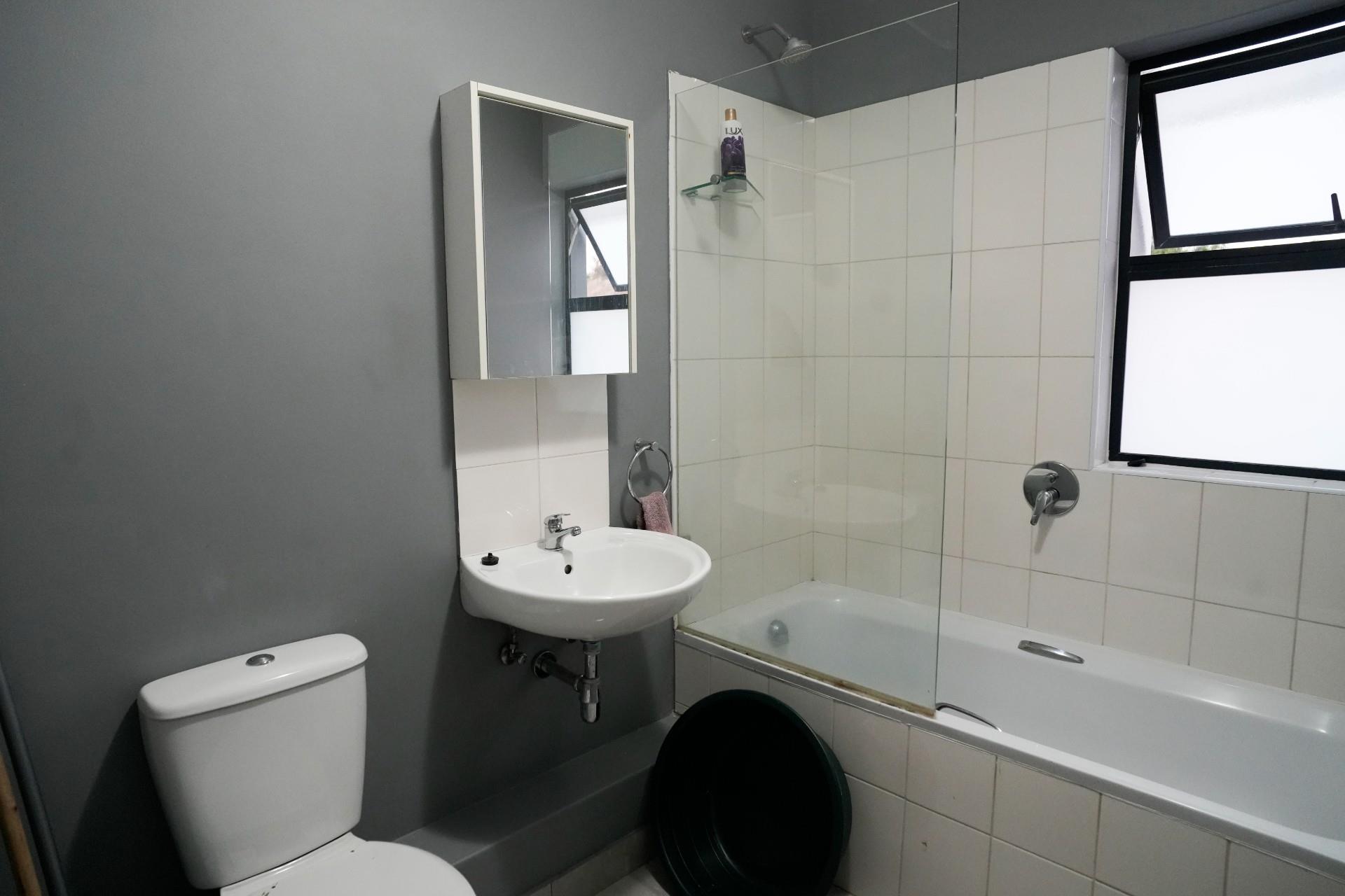 Apartment For Sale in De Wijnlanden Residential Estate, Stellenbosch