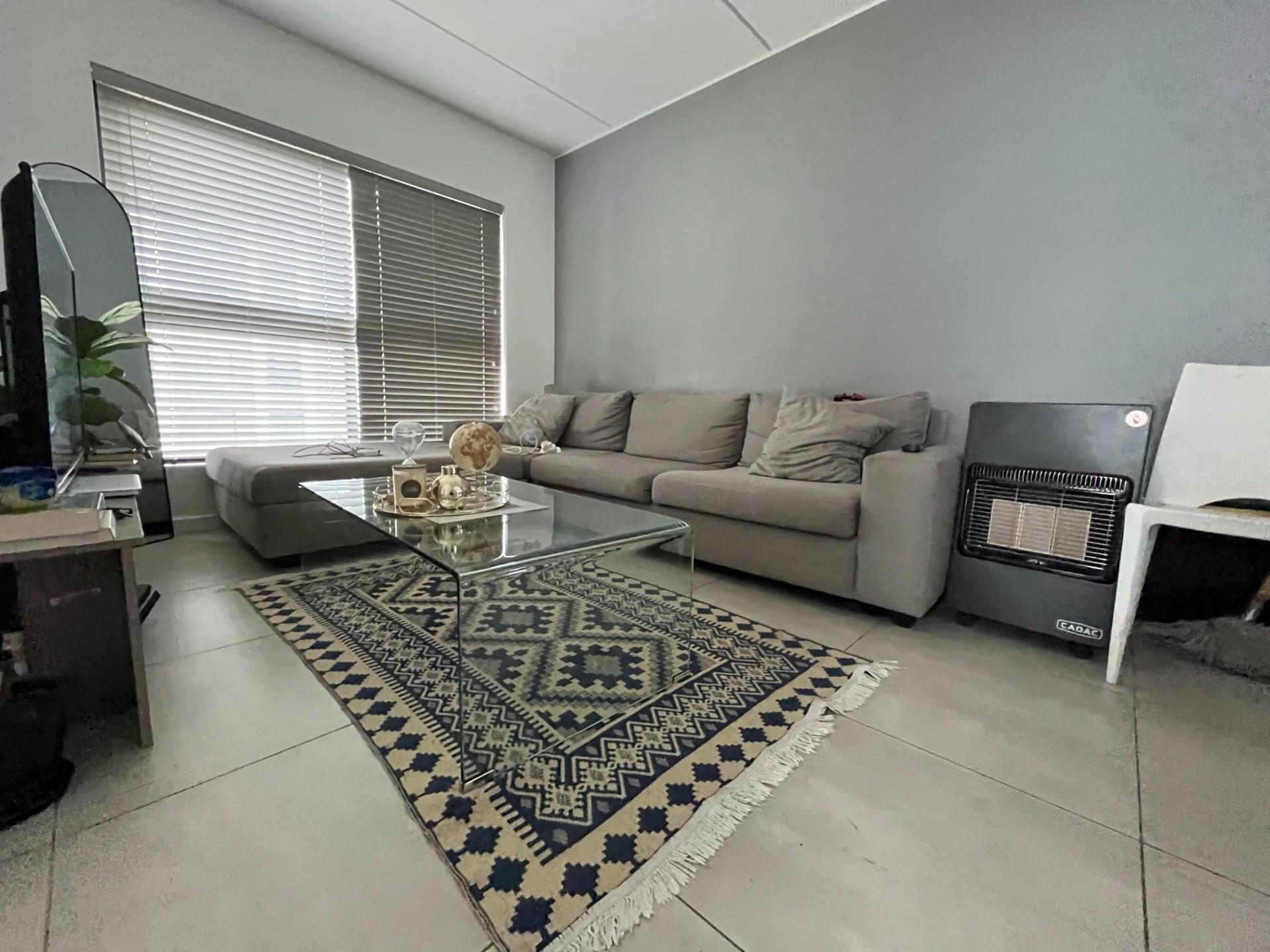Apartment For Sale in De Wijnlanden Residential Estate, Stellenbosch