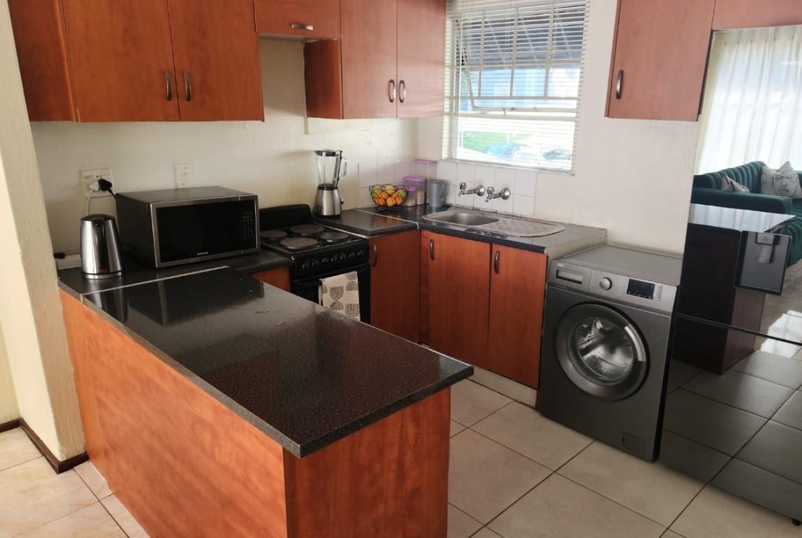 Apartment For Sale in Bramley View, Johannesburg