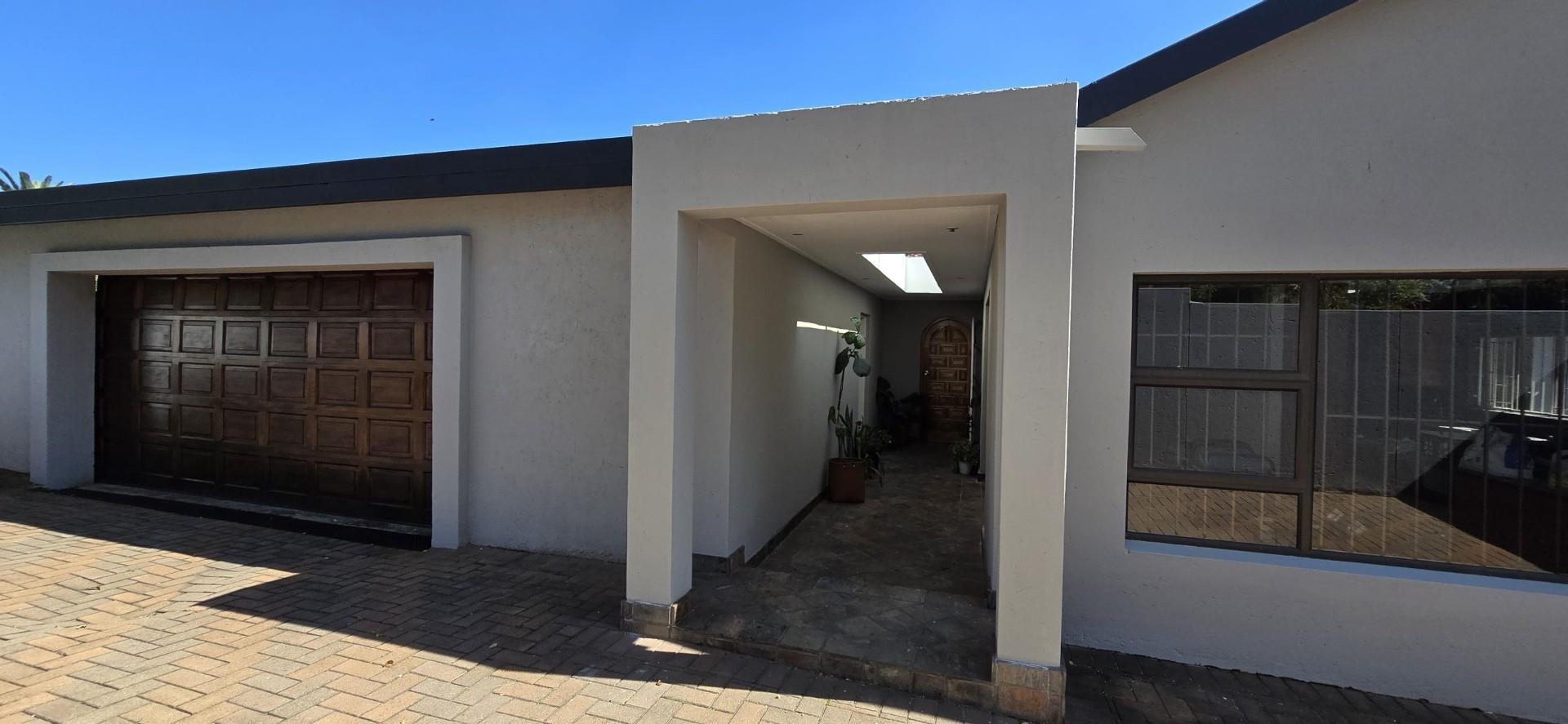 House For Sale in Garsfontein , Pretoria/PRICE REDUCED
