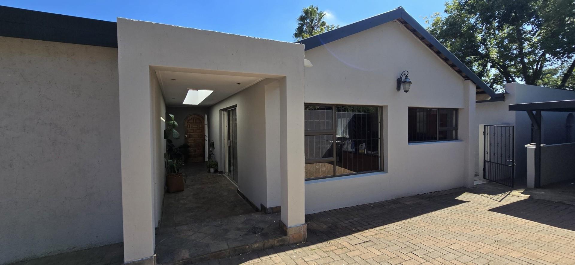 House For Sale in Garsfontein , Pretoria/PRICE REDUCED