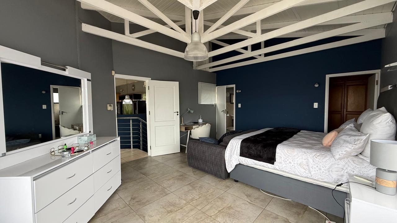 Duplex To Rent in Essenwood Durban KwaZulu Natal 3
