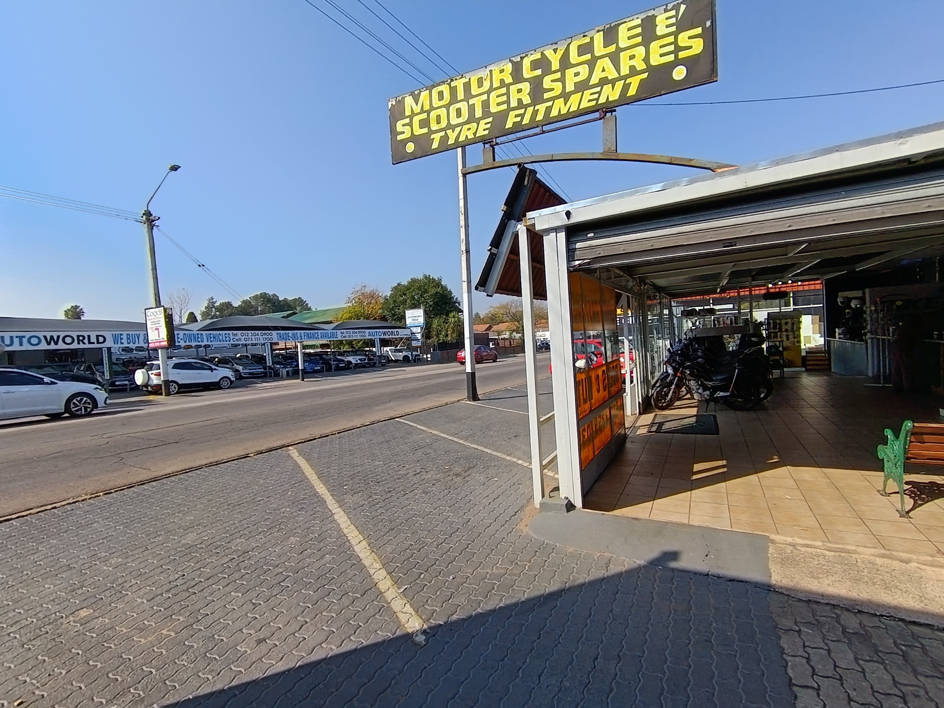Commercial property in the sought after and busy Steve Biko Road