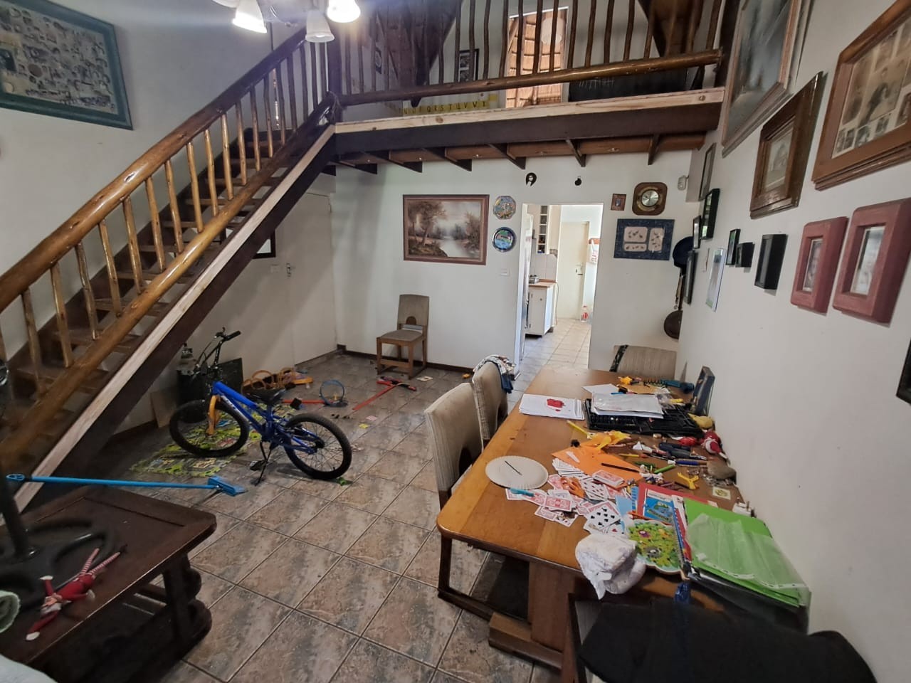 Spacious Coastal Family Home With Pool And Potential
