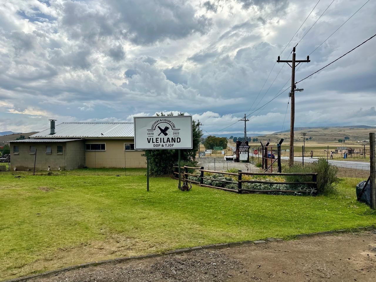 Fully Equipped Butchery and Liquor Store For Sale in Wakkerstroom.