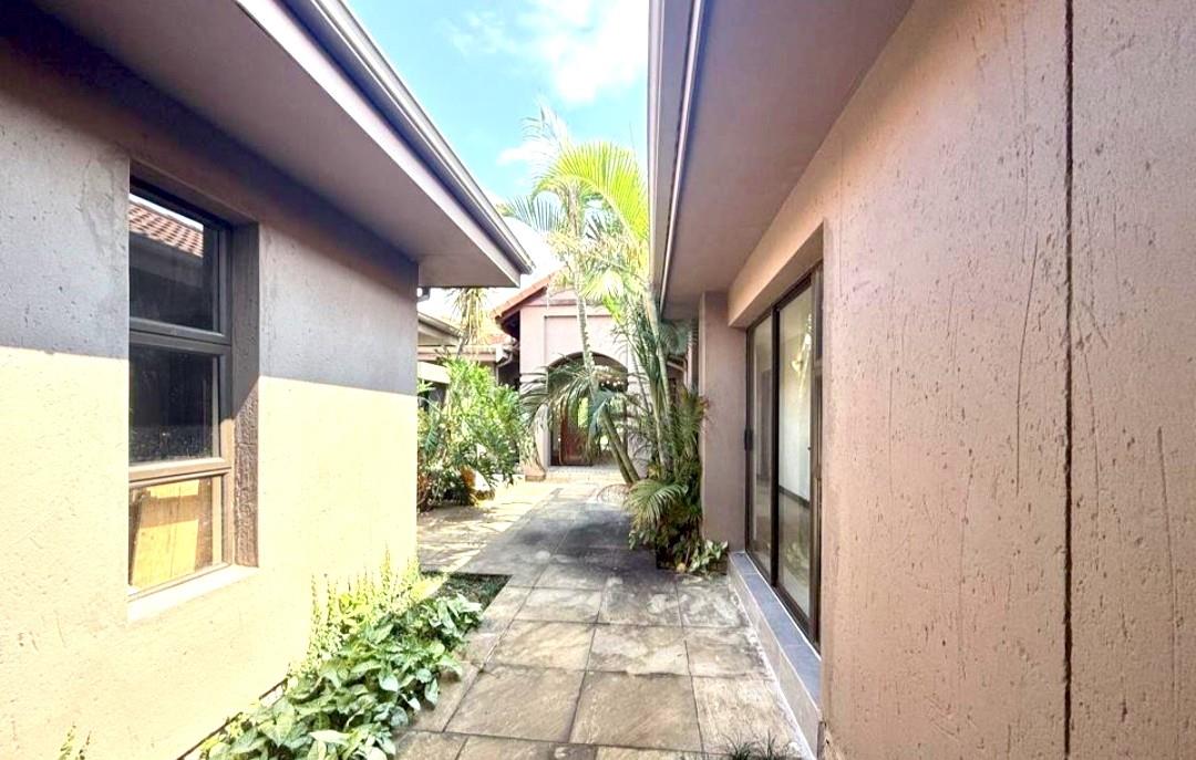 House For Sale in Pecanwood, Hartbeespoort, North West
