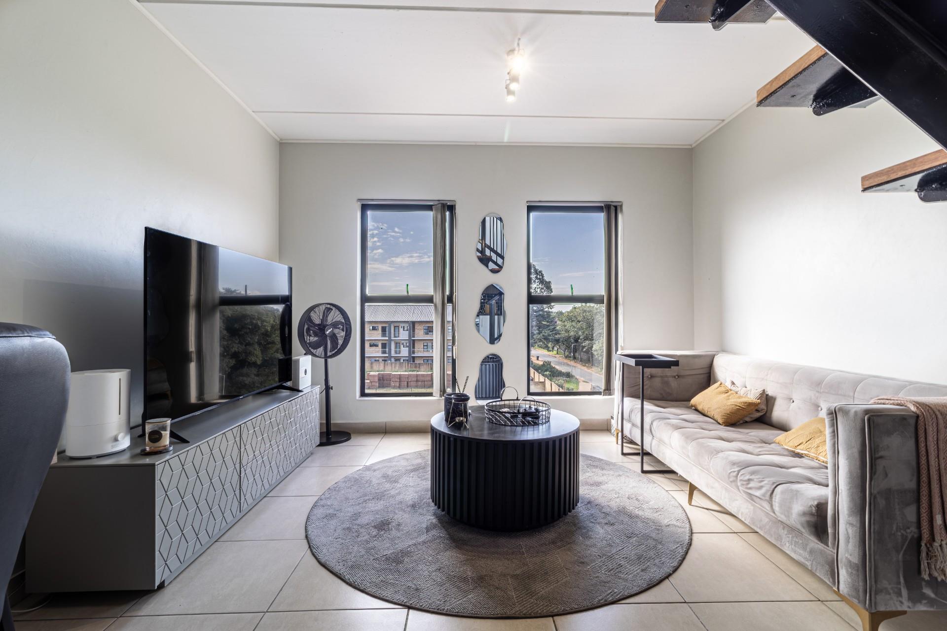 Apartment For Sale in Linbro Park, Sandton
