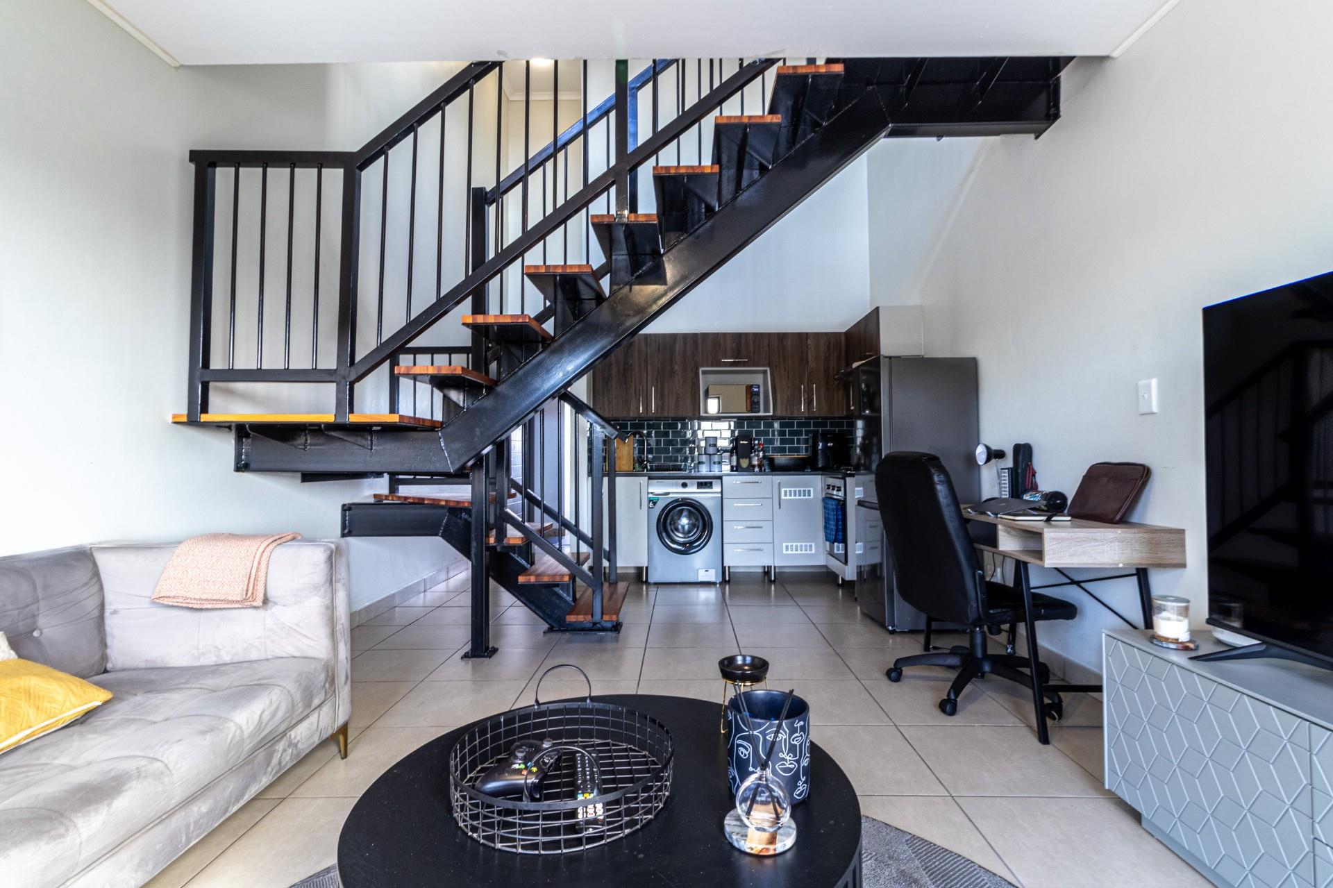 Apartment For Sale in Linbro Park, Sandton