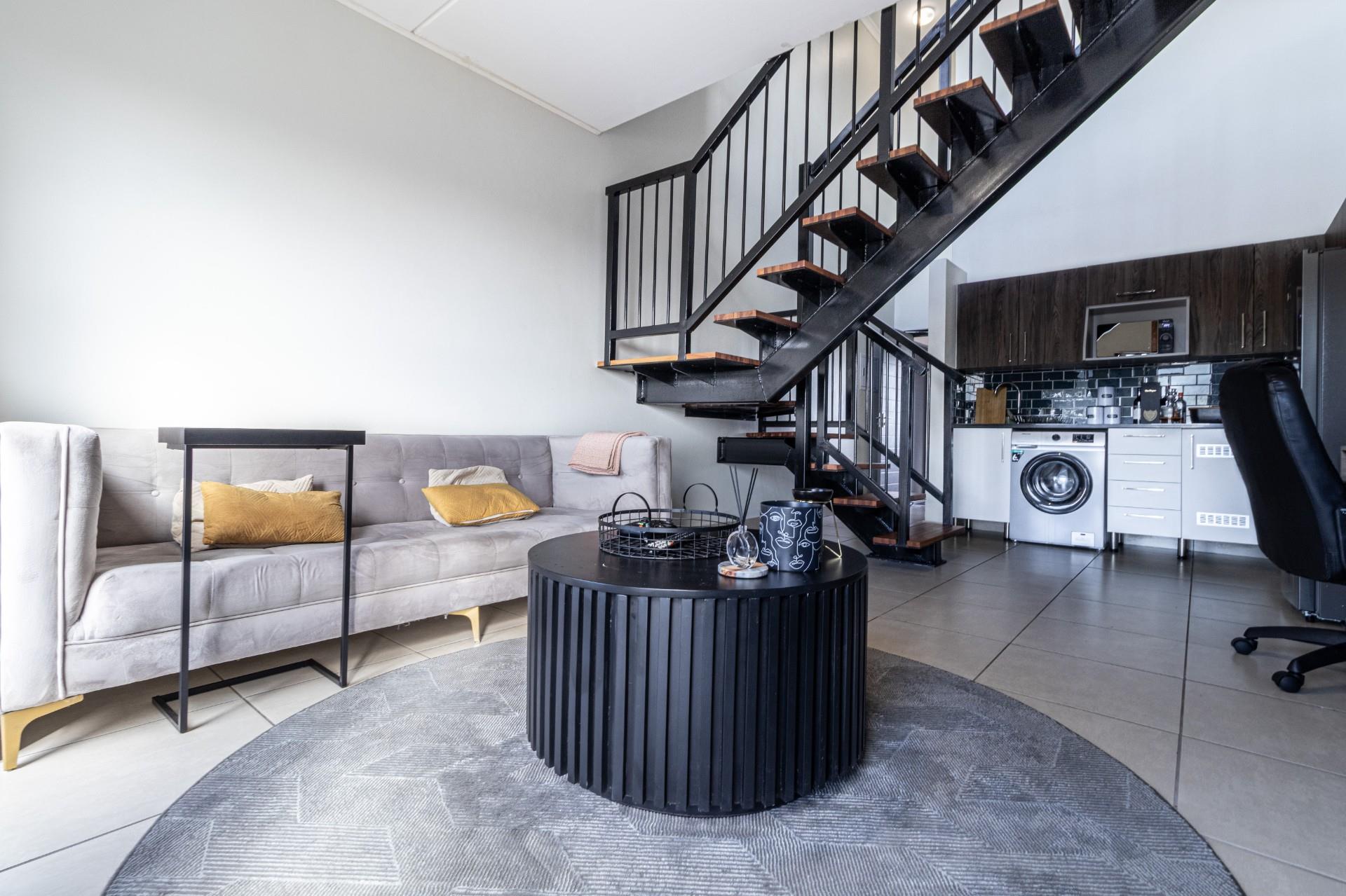 Apartment For Sale in Linbro Park, Sandton