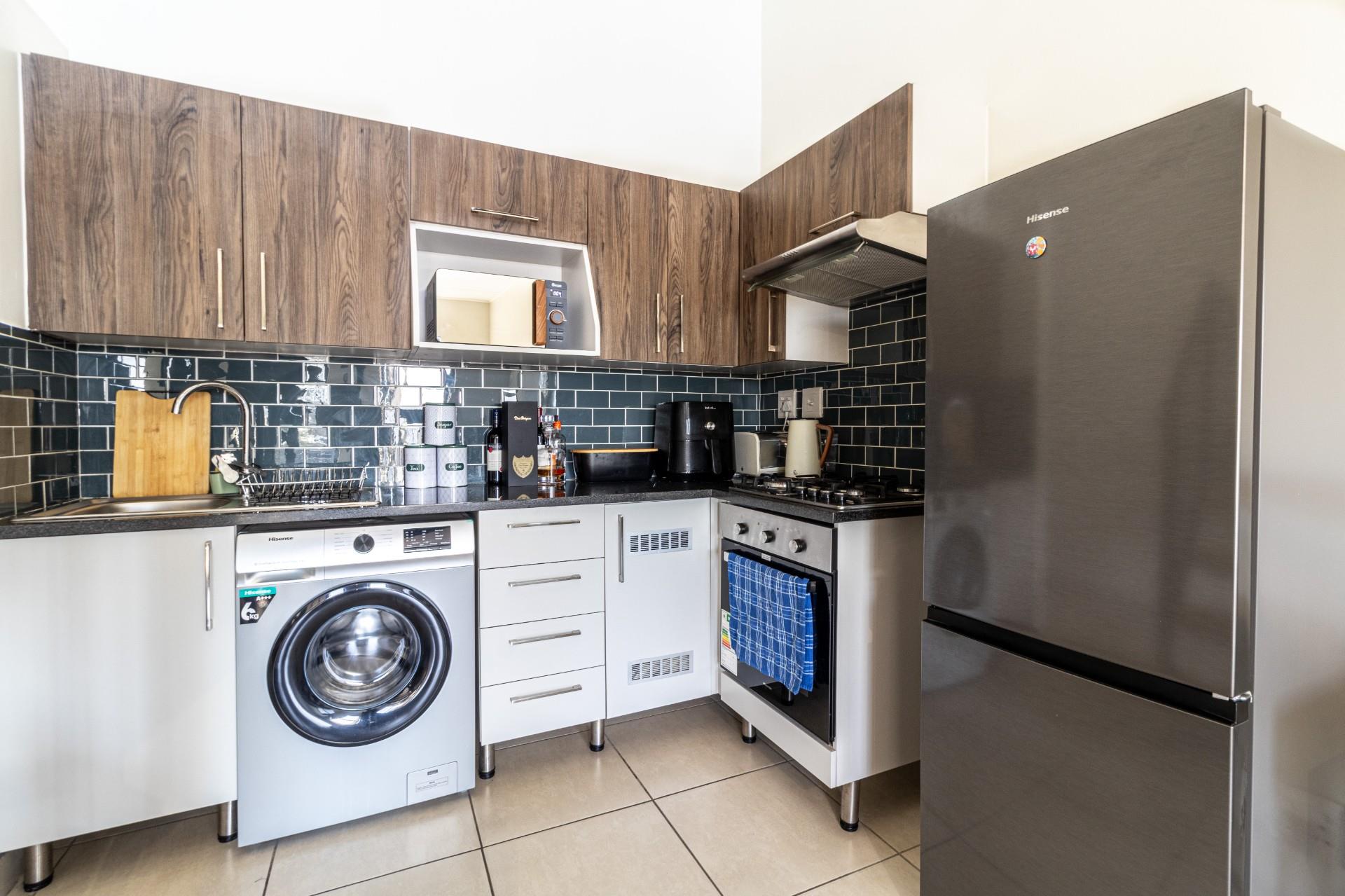 Apartment For Sale in Linbro Park, Sandton