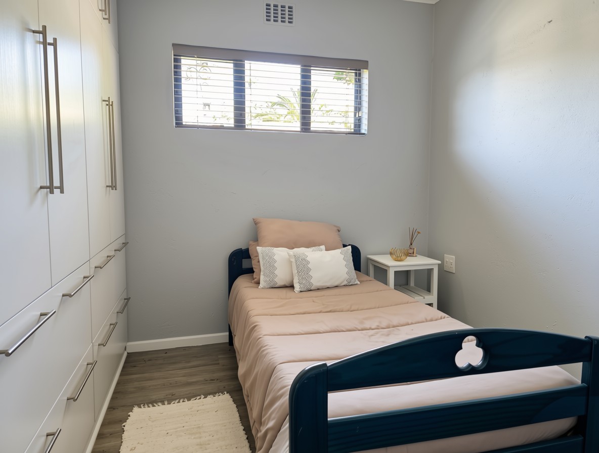Apartment for rent in Blomtuin, Bellville, 56 m²