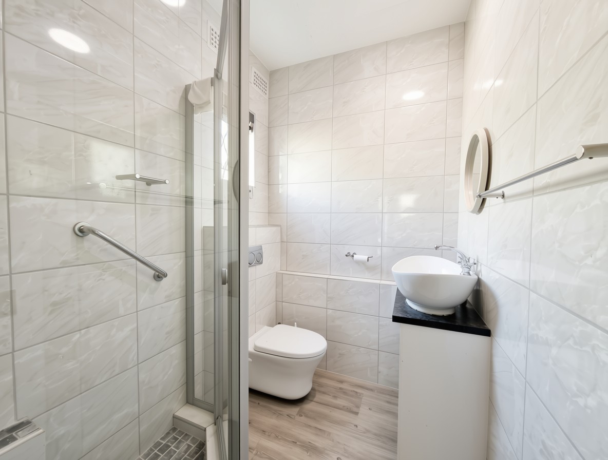 Apartment for rent in Blomtuin, Bellville, 56 m²