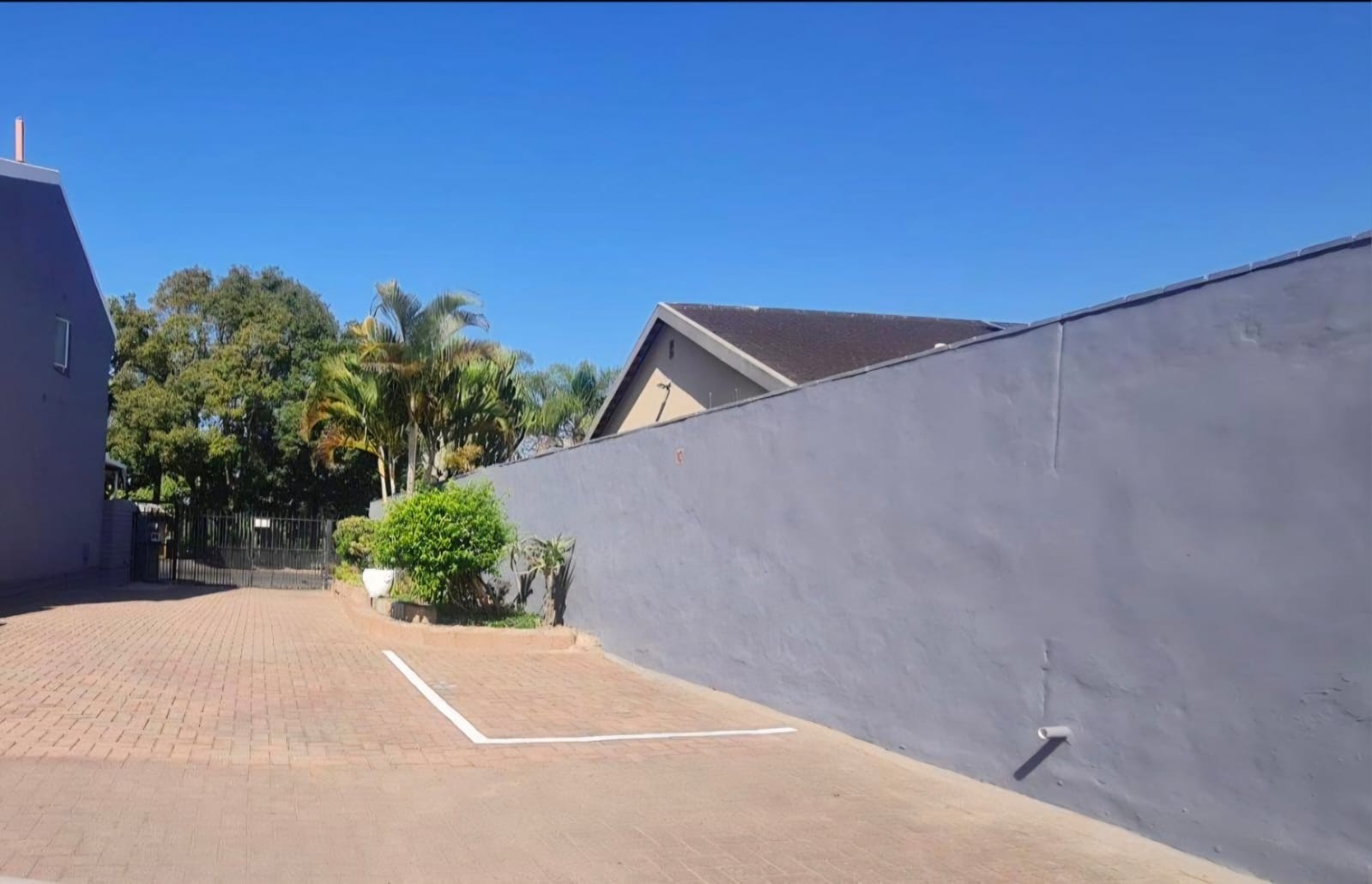 Townhouse For Sale in Malvern, Durban, KwaZulu Natal