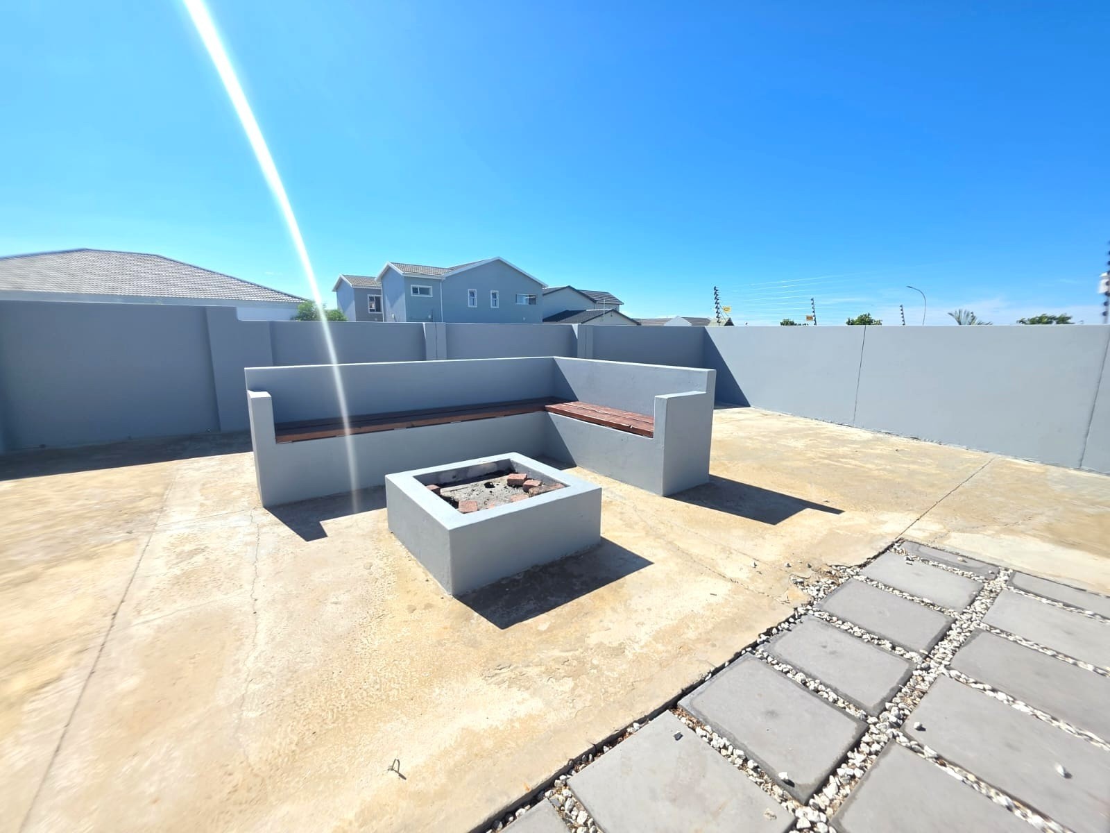 Shared Mandate: Elegant, Move-In Ready Family Home in Popular Fountains Estate, Jeffreys Bay