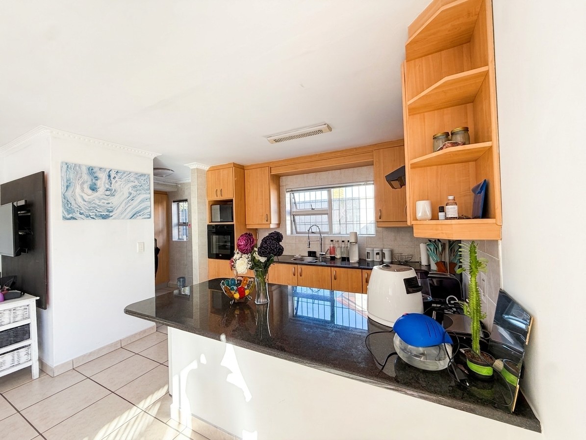 Modern 4 Bedroom Family Home in a Secure Complex in Panorama