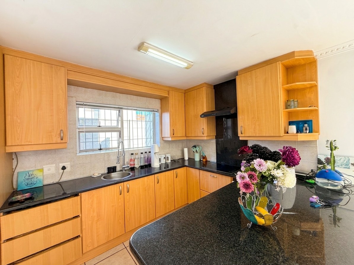 Modern 4 Bedroom Family Home in a Secure Complex in Panorama