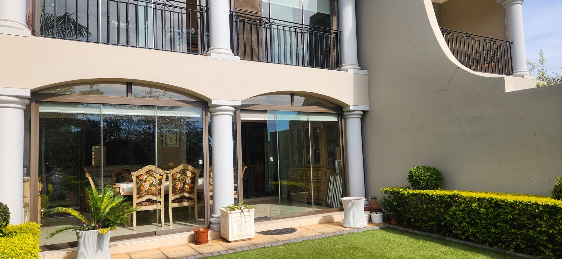 Stylish Lock-Up-and-Go Townhouse in Umhlali Golf Estate