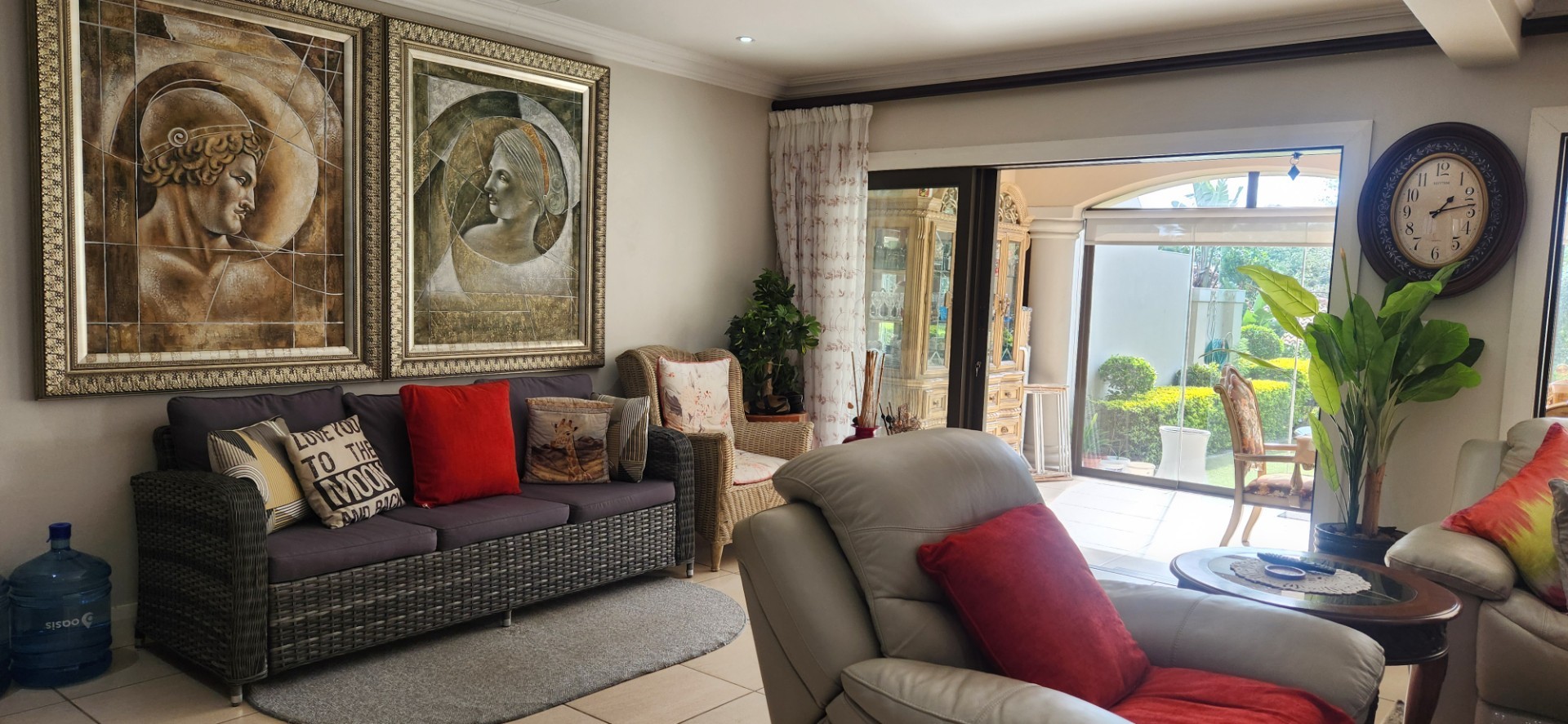 Stylish Lock-Up-and-Go Townhouse in Umhlali Golf Estate