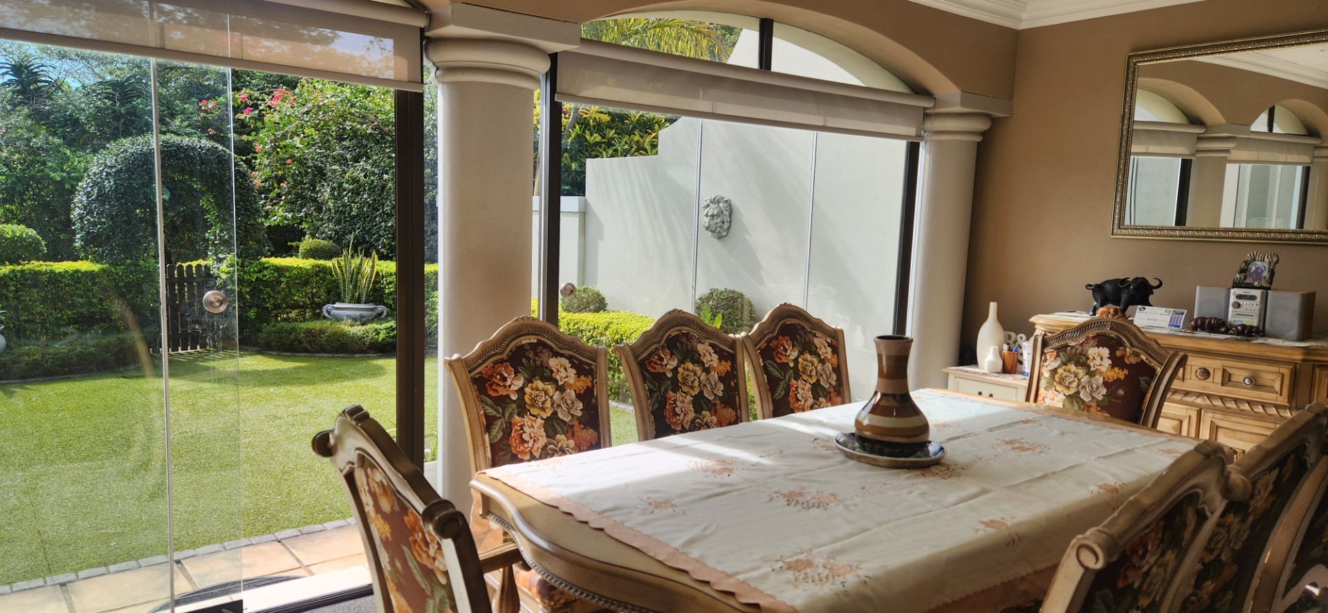 Stylish Lock-Up-and-Go Townhouse in Umhlali Golf Estate