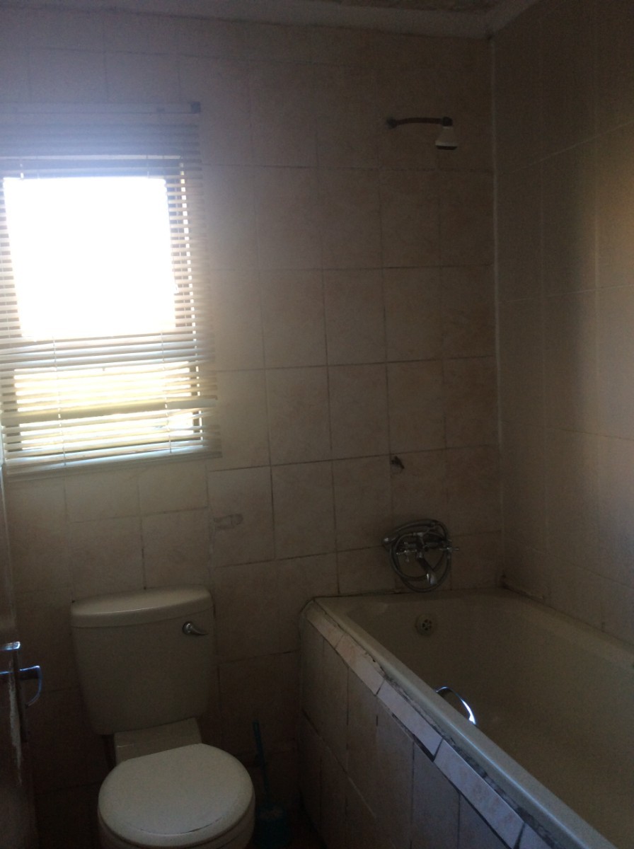 House For Sale in Kwanobuhle, Uitenhage