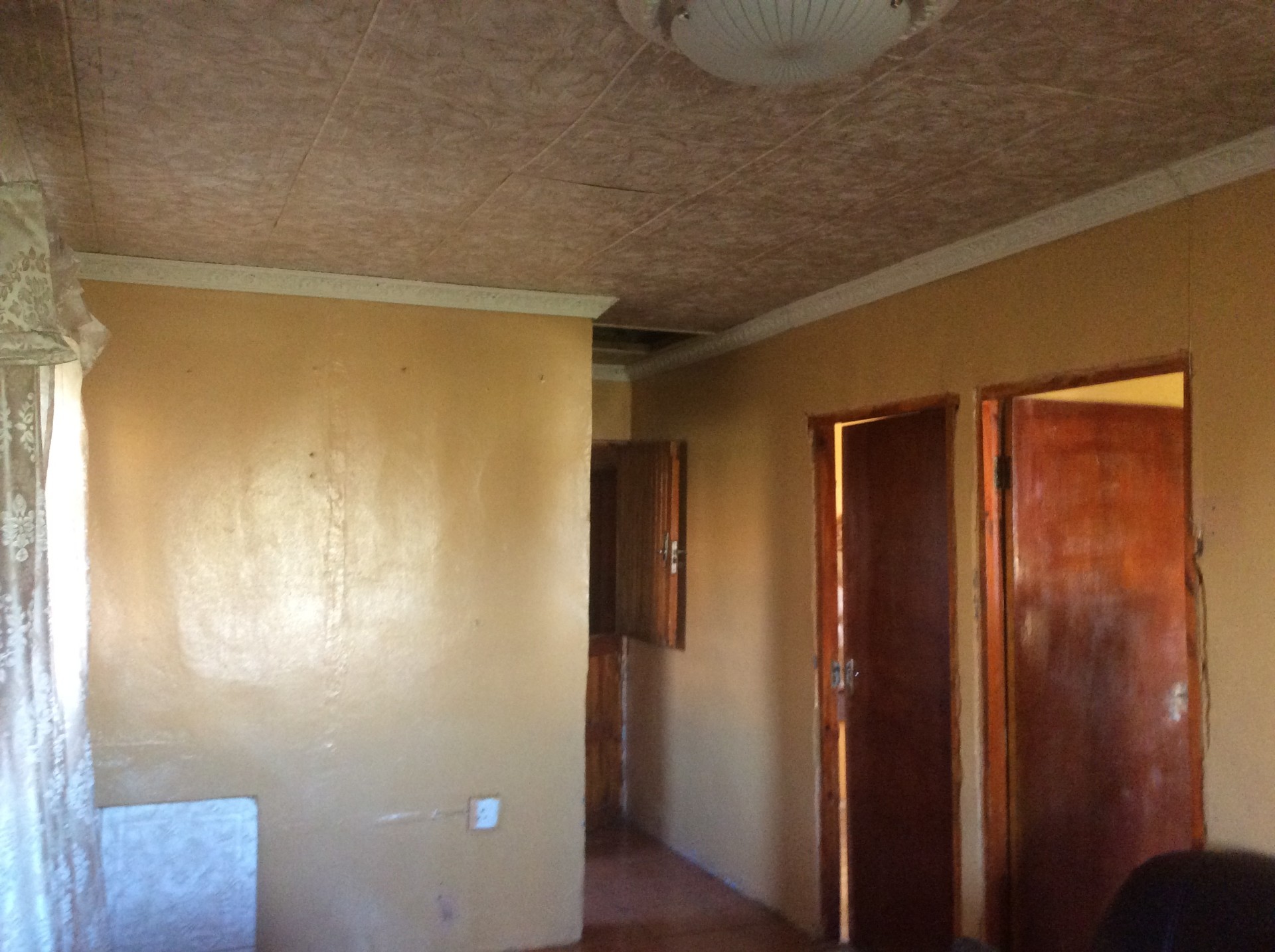 House For Sale in Kwanobuhle, Uitenhage