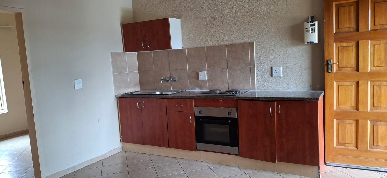 2 Bedroom apartment in Olievenhoutbos Ext 36 for sale!