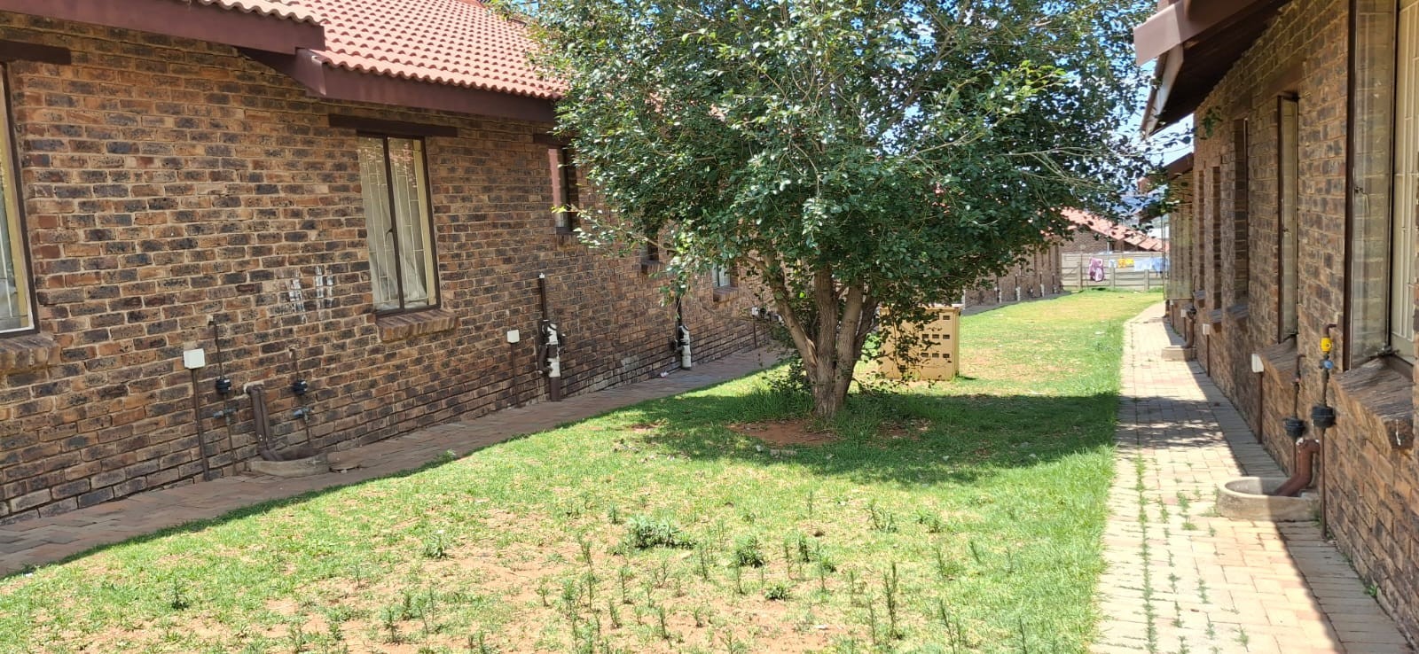 2 Bedroom apartment in Olievenhoutbos Ext 36 for sale!