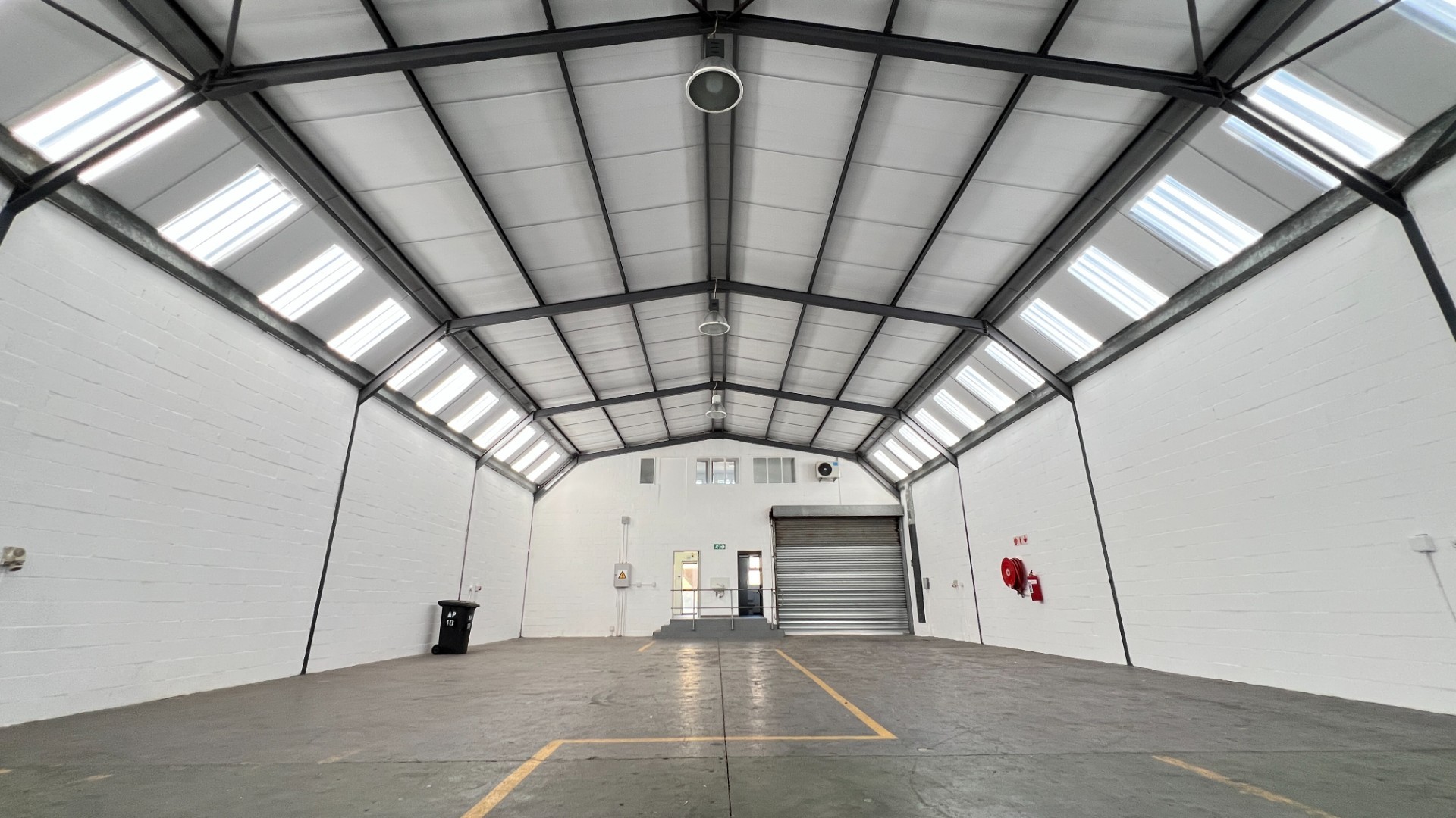 366m² Warehouse To Let in Montague Gardens, Cape Town | Alternator Park | Unit 18