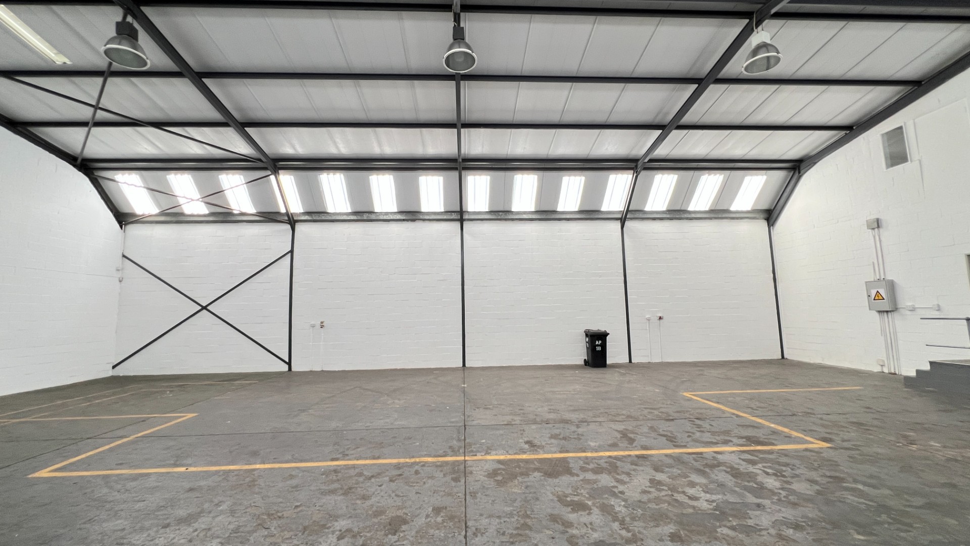 366m² Warehouse To Let in Montague Gardens, Cape Town | Alternator Park | Unit 18