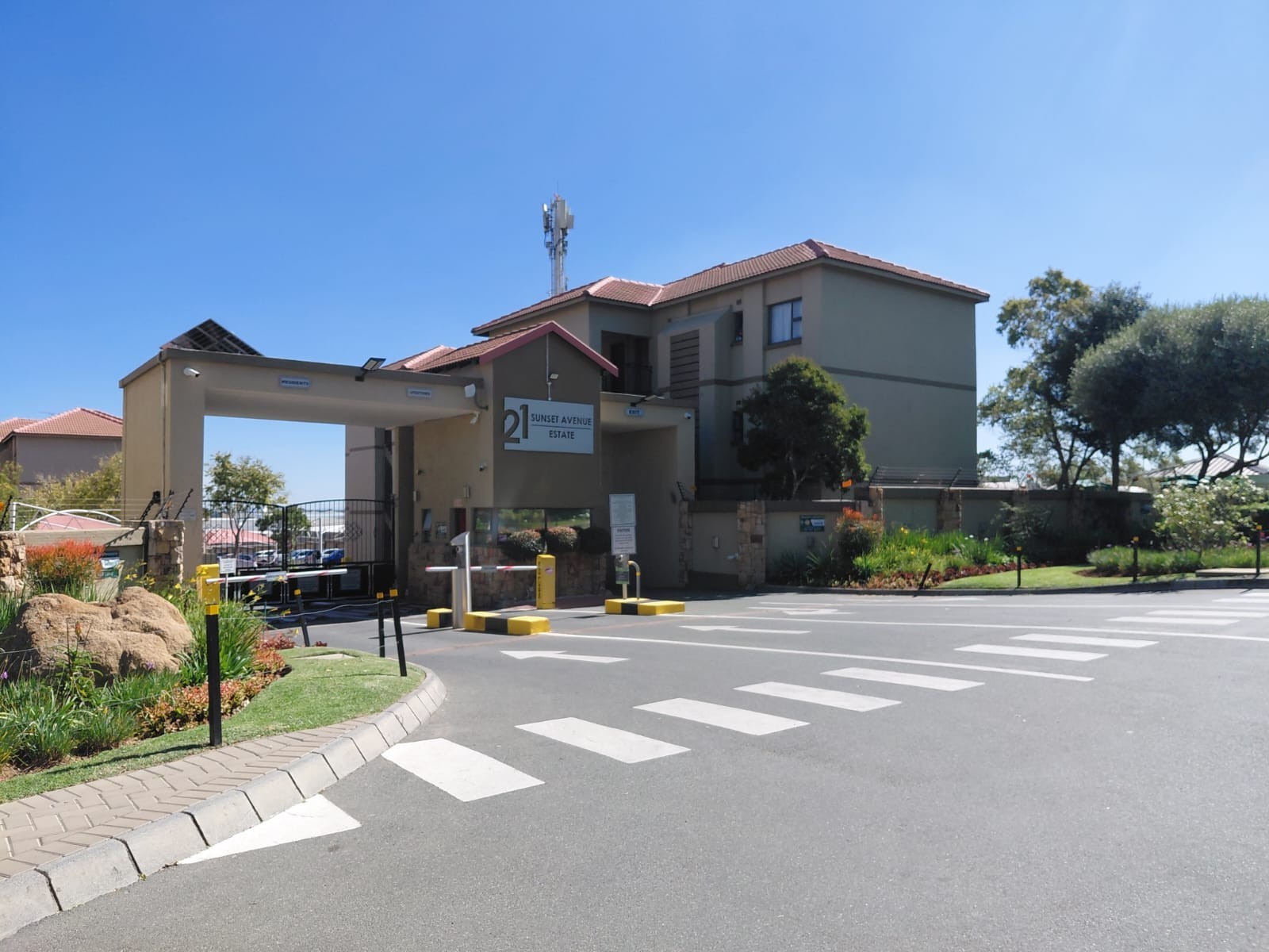 Ground Floor Gem with Private Garden and Built-In Braai