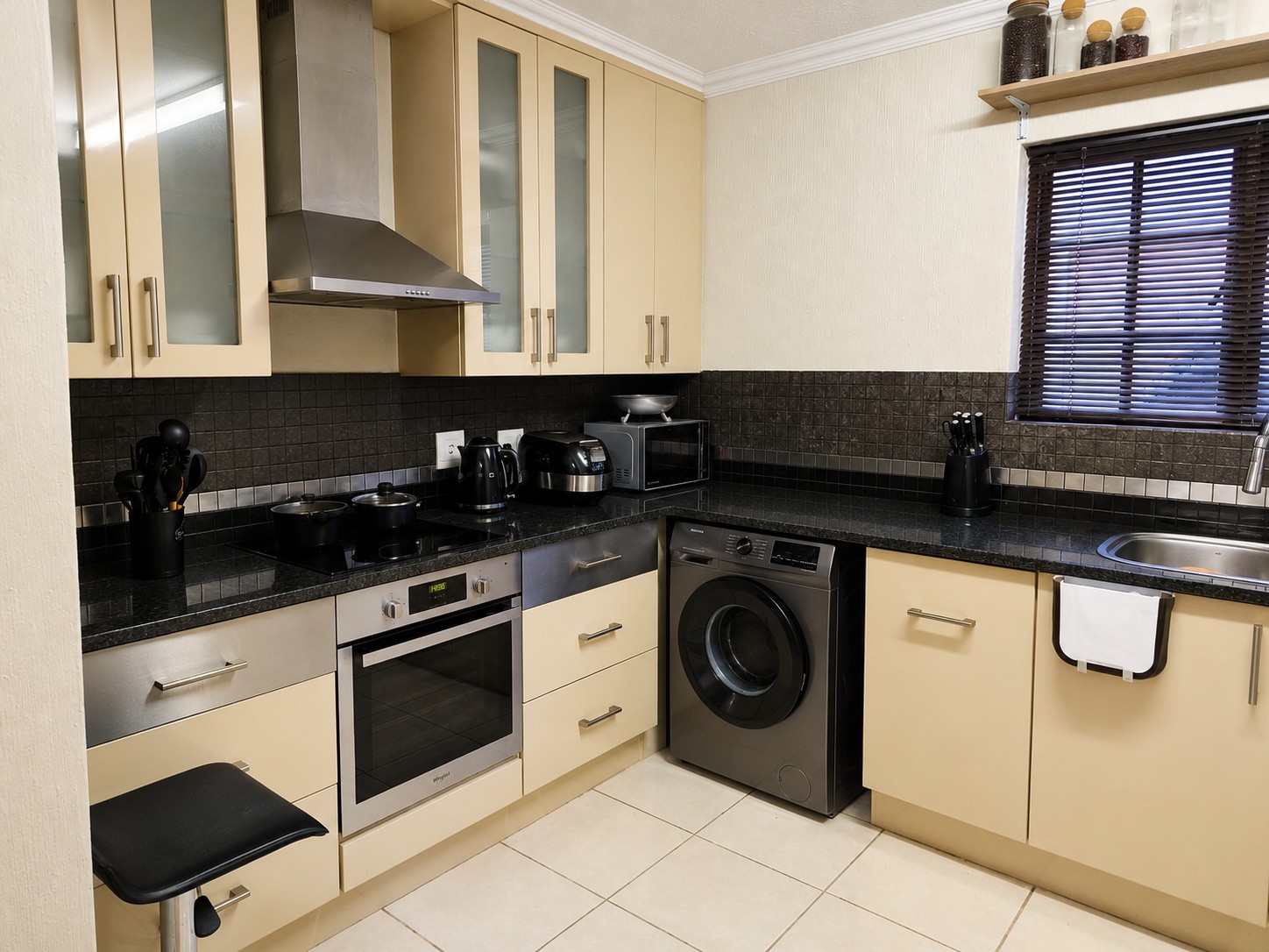 Furnished Ground Floor Apartment To Rent in Boardwalk, Pretoria