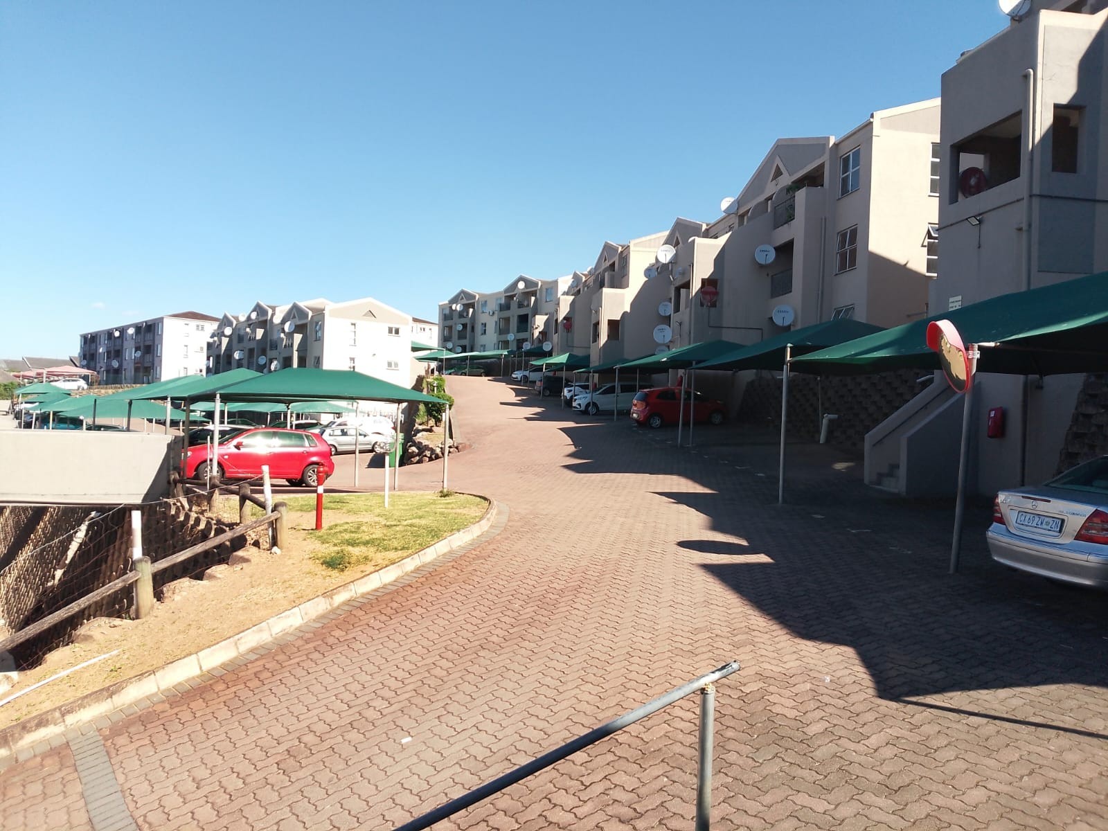 Two Bedroom Apartment For Sale in Bonela, Durban, KwaZulu Natal