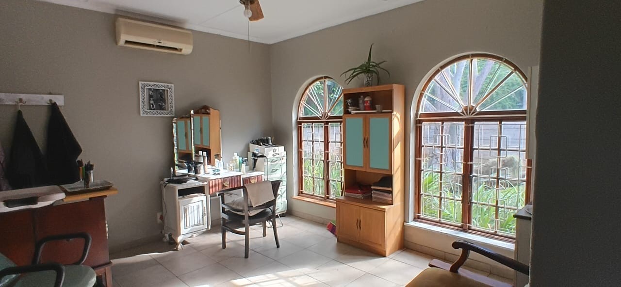 4 Bedroom House with Flatlet for Sale in Kwambonambi, KwaZulu Natal