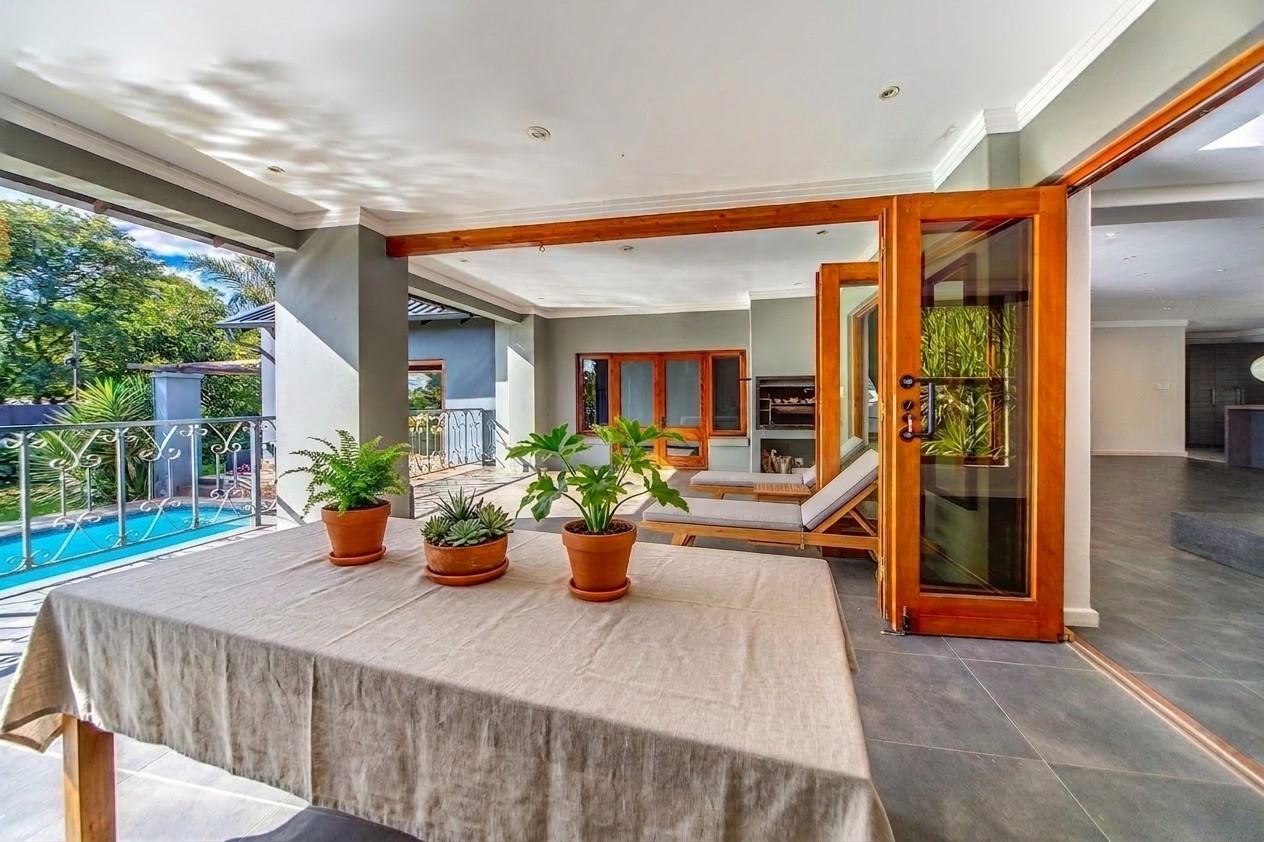 Unique 4 bedroom home in Craighall Park 4