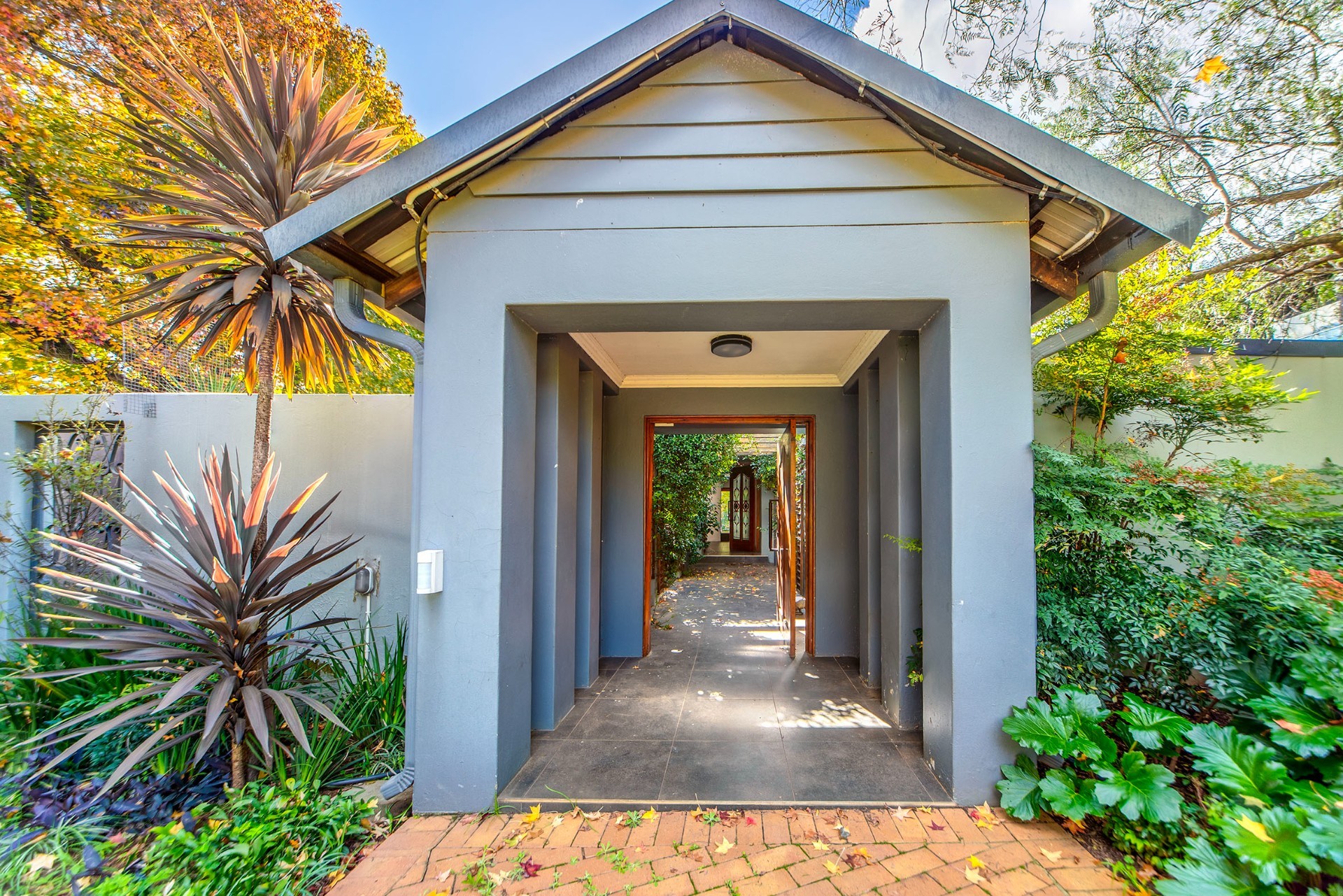 Unique 4 bedroom home in Craighall