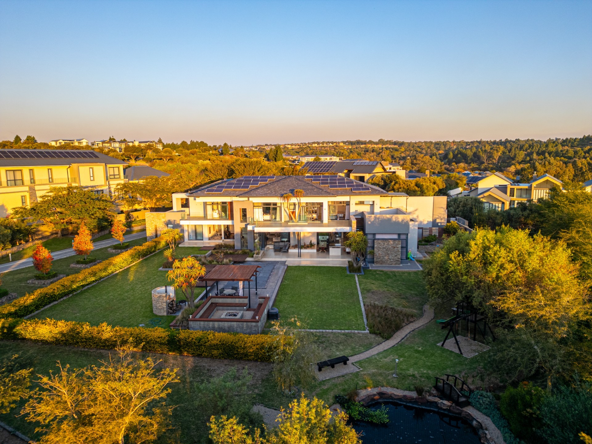 Timeless Luxury In Blue Hills Equestrian Estate