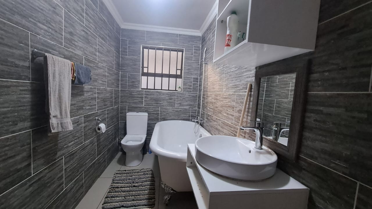3 Bedroom House For Sale in Emdeni, Ext 2 Soweto