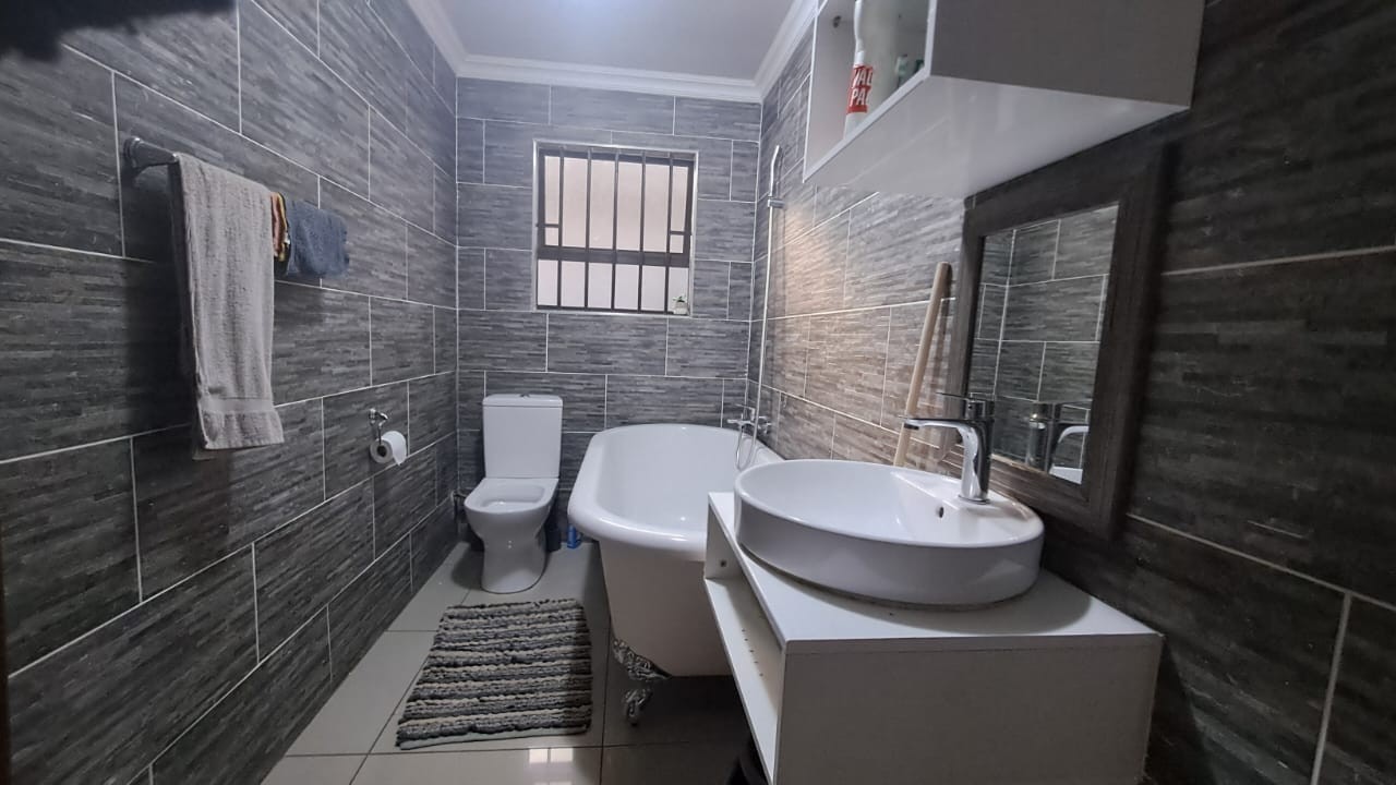 3 Bedroom House For Sale in Emdeni, Ext 2 Soweto