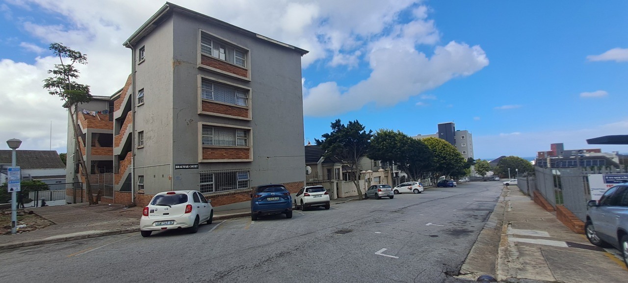 Apartment For Sale in Port Elizabeth Central, Port Elizabeth