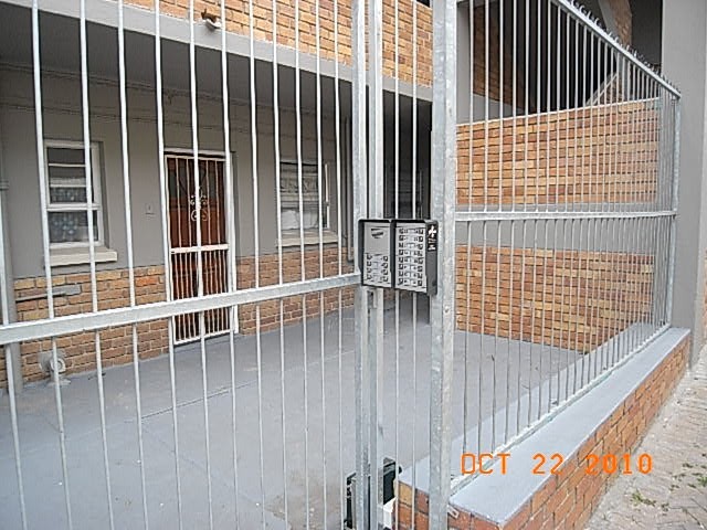 Apartment For Sale in Port Elizabeth Central, Port Elizabeth