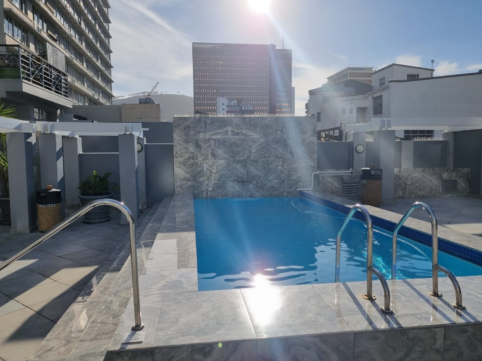One-bedroom Apartment to Rent at The Square | Cape Town City Centre