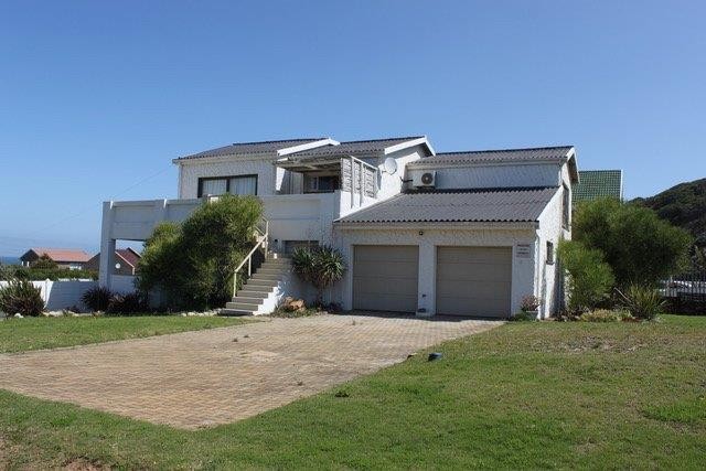 House For Sale in Oyster Bay